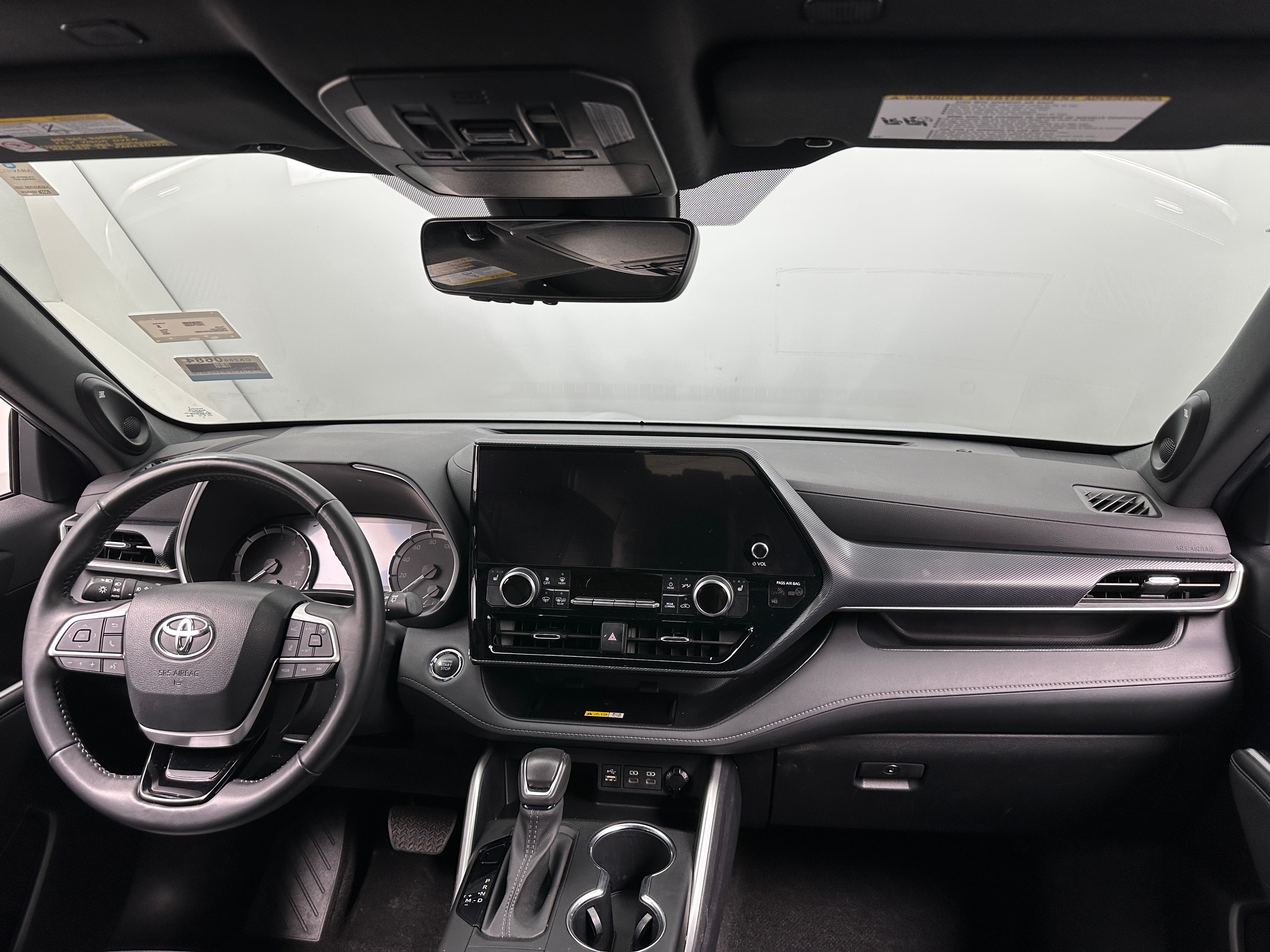 2023 Toyota Highlander XSE 2
