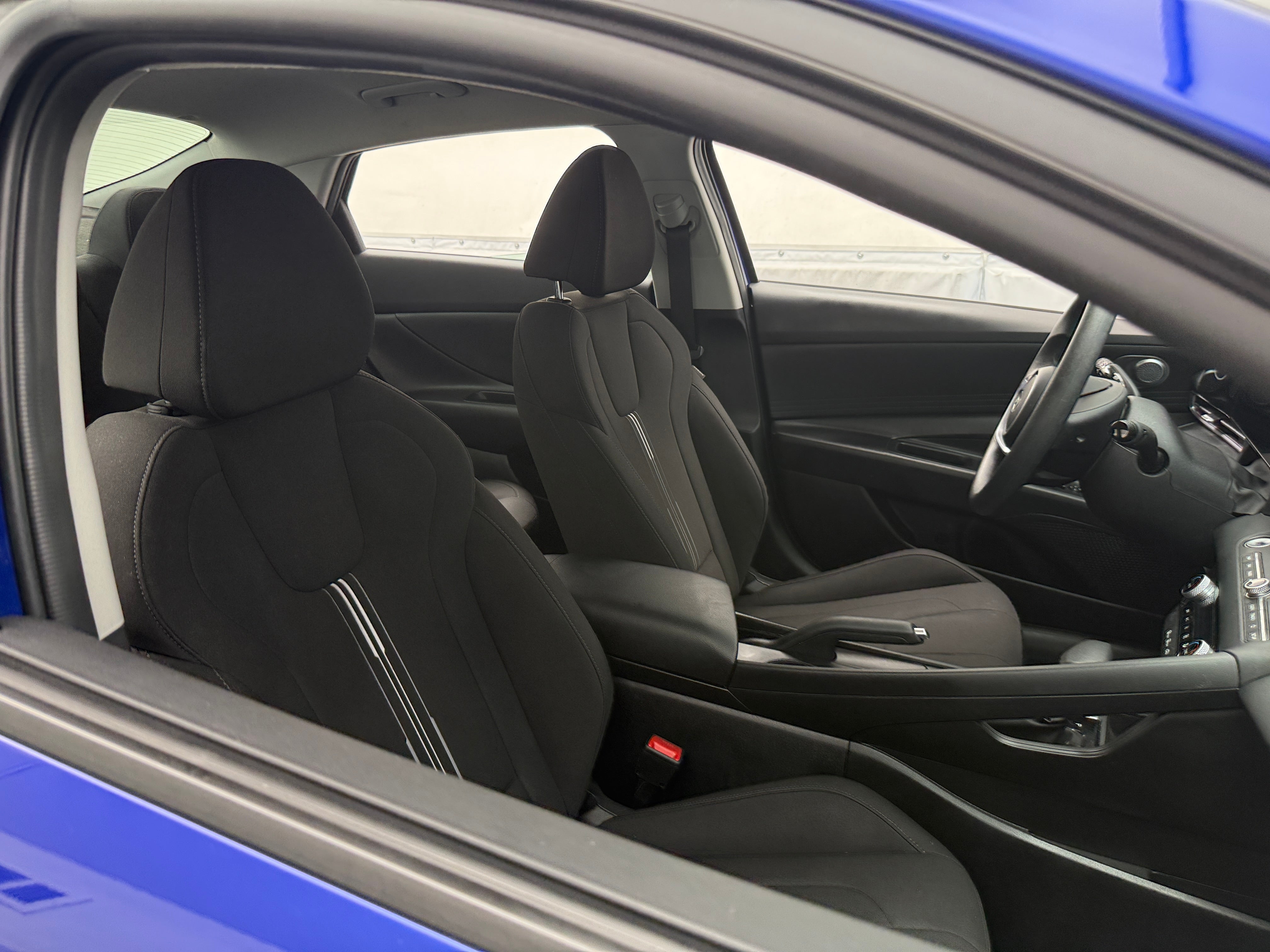 2024 Hyundai Elantra SEL 2