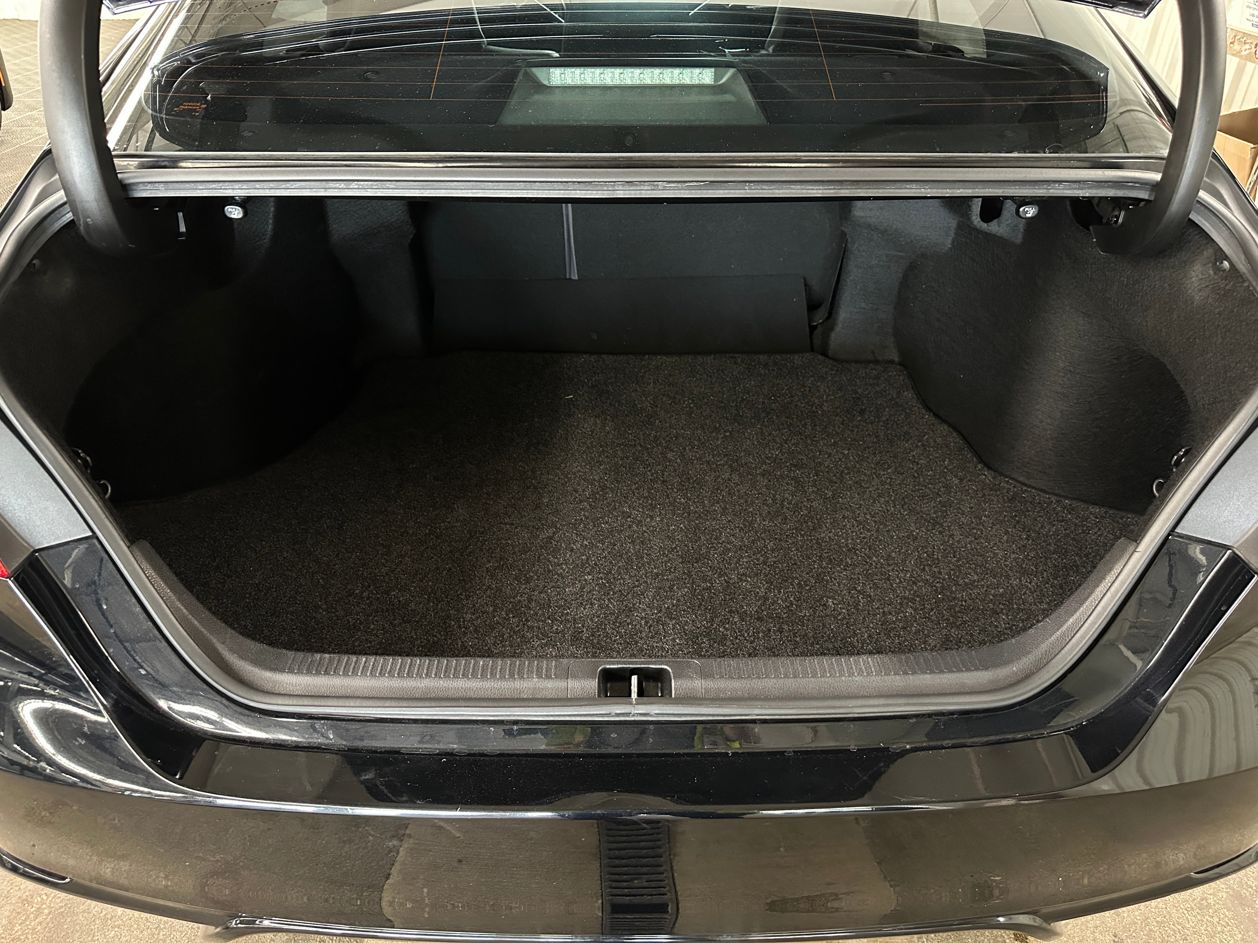 2018 Toyota Camry SE 7