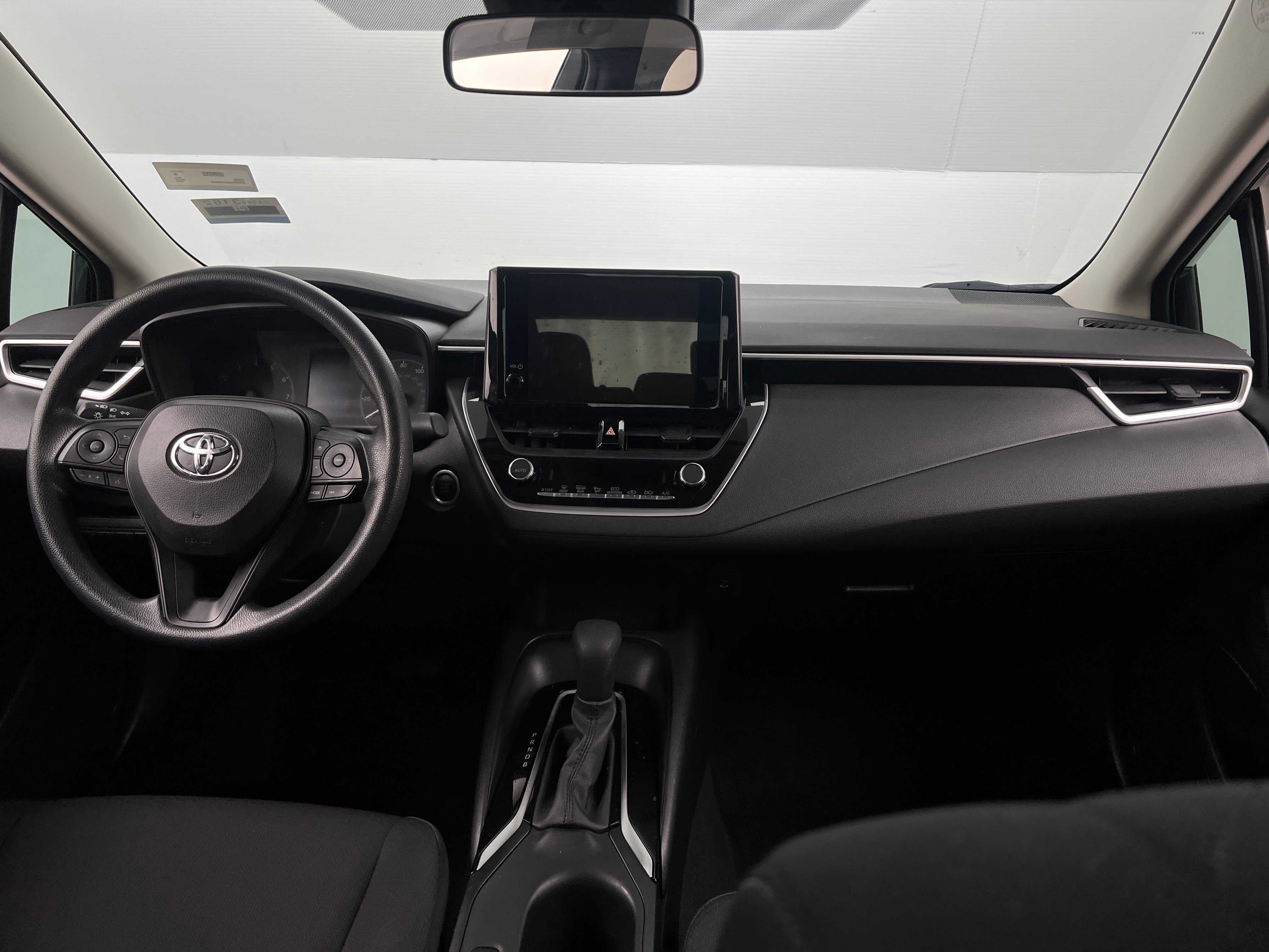 2023 Toyota Corolla LE 3