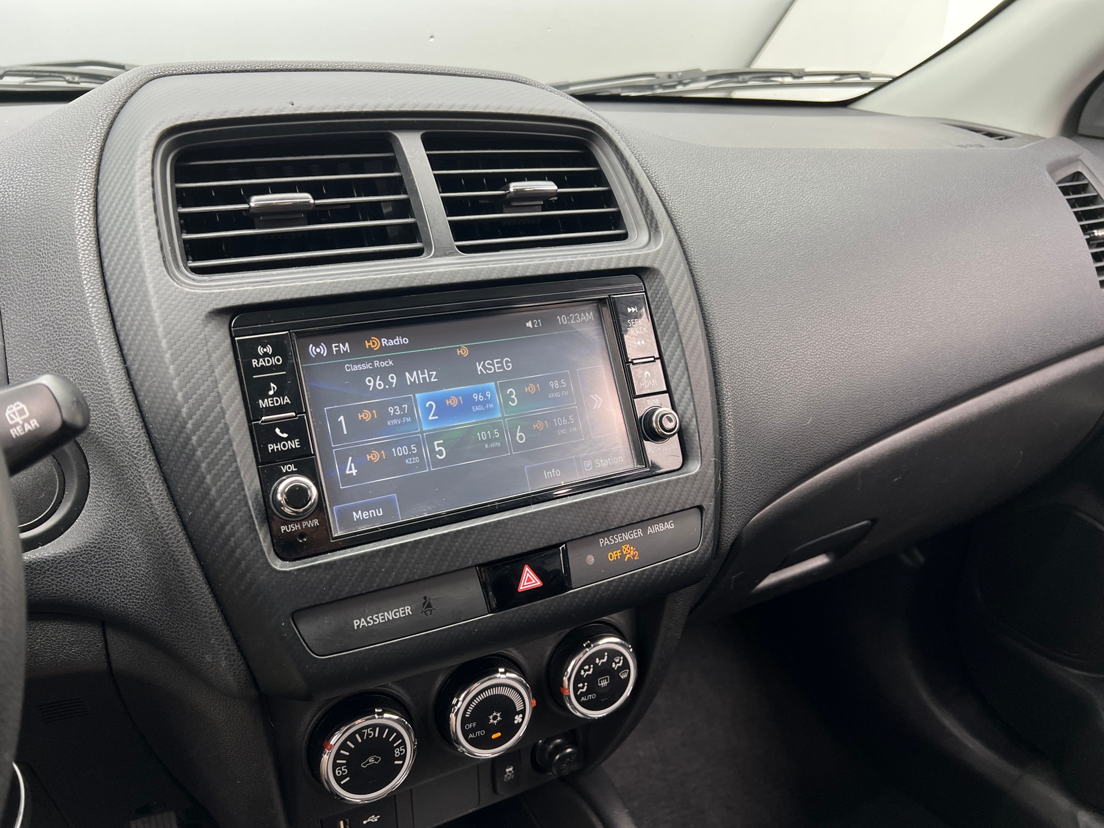 Thumbnail: 2019 Mitsubishi Outlander Sport - 4