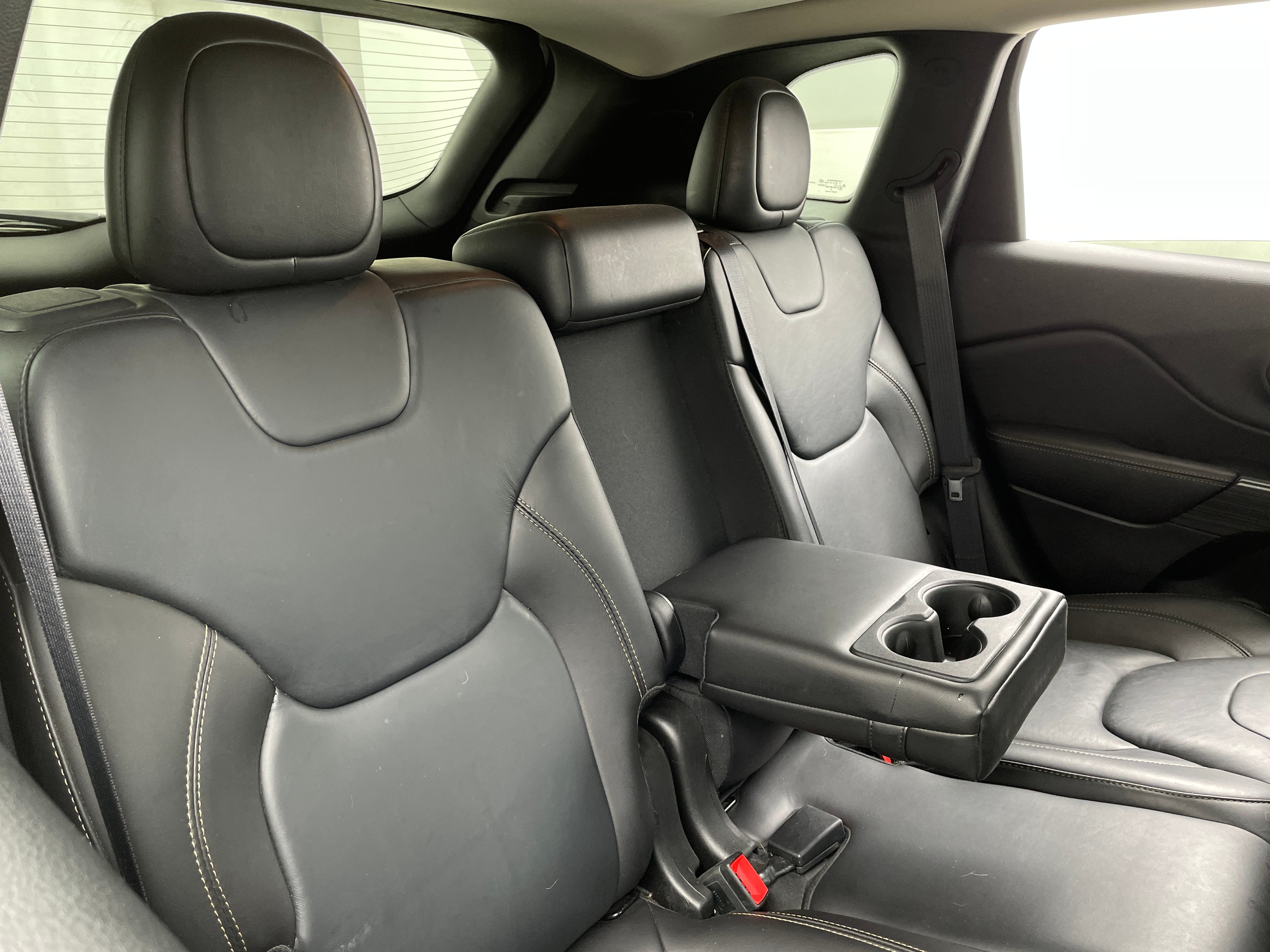 2016 Jeep Cherokee High Altitude 5