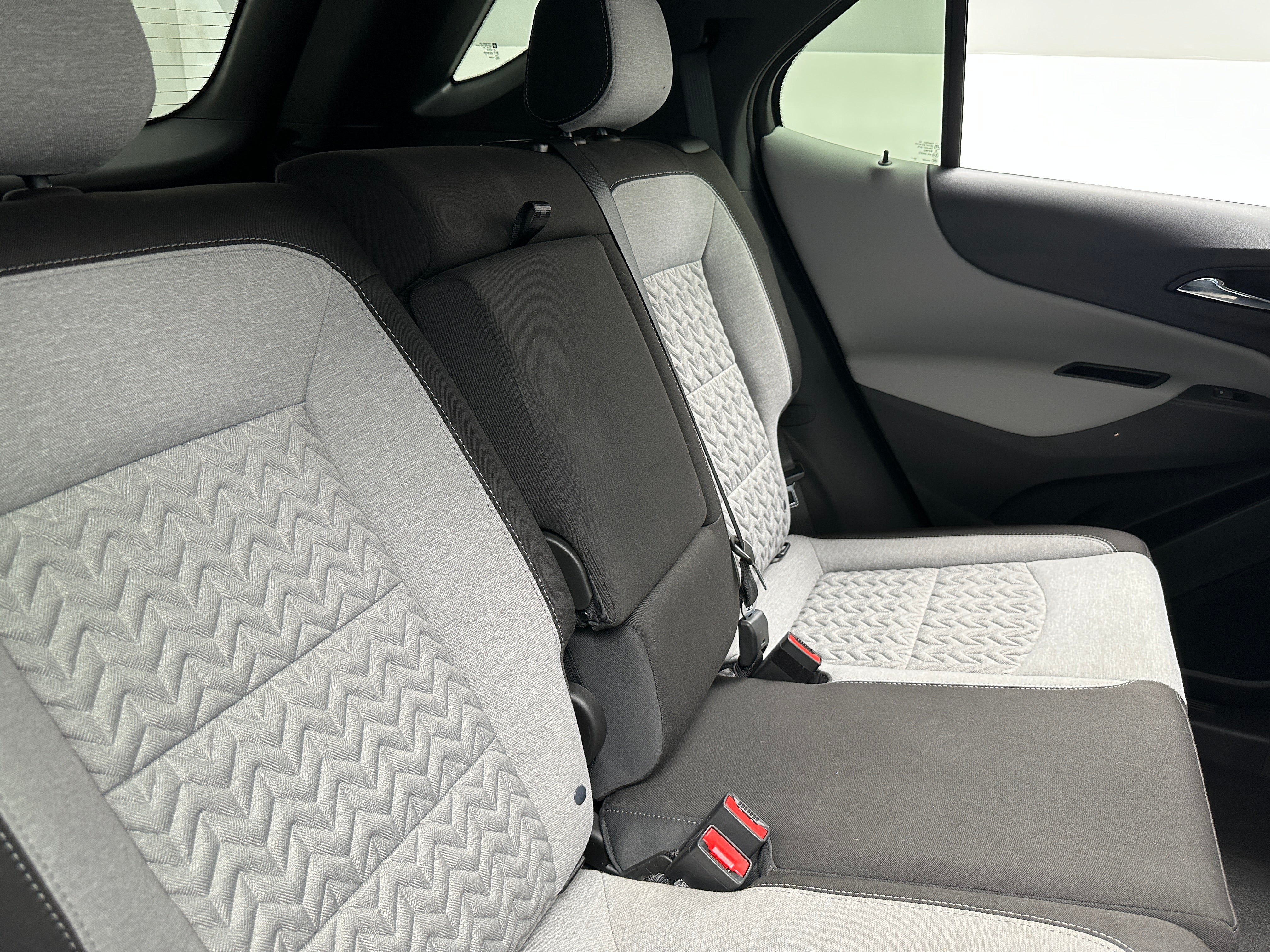 2023 Chevrolet Equinox LS 6
