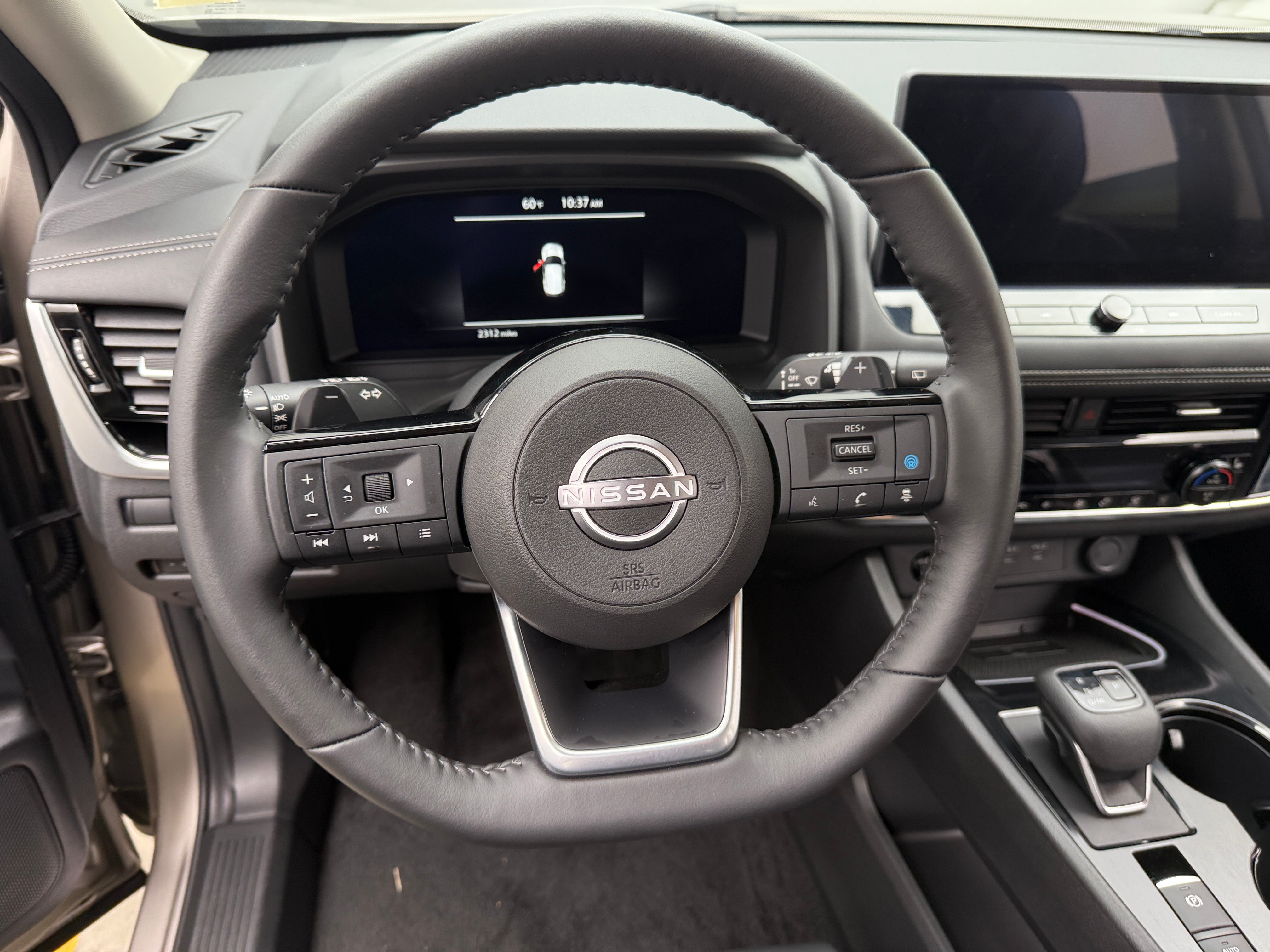 2024 Nissan Rogue SL 4