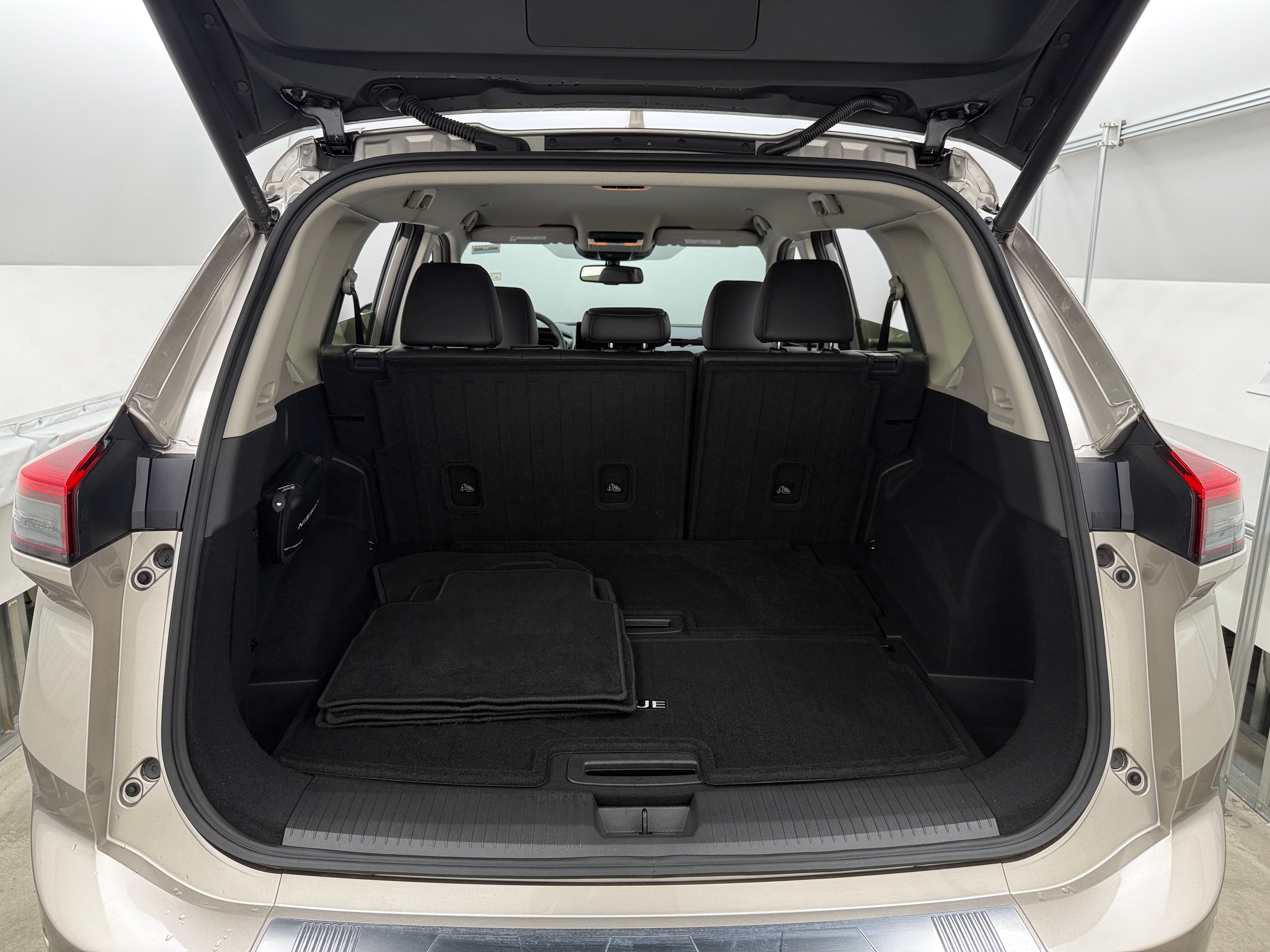 2024 Nissan Rogue SL 6