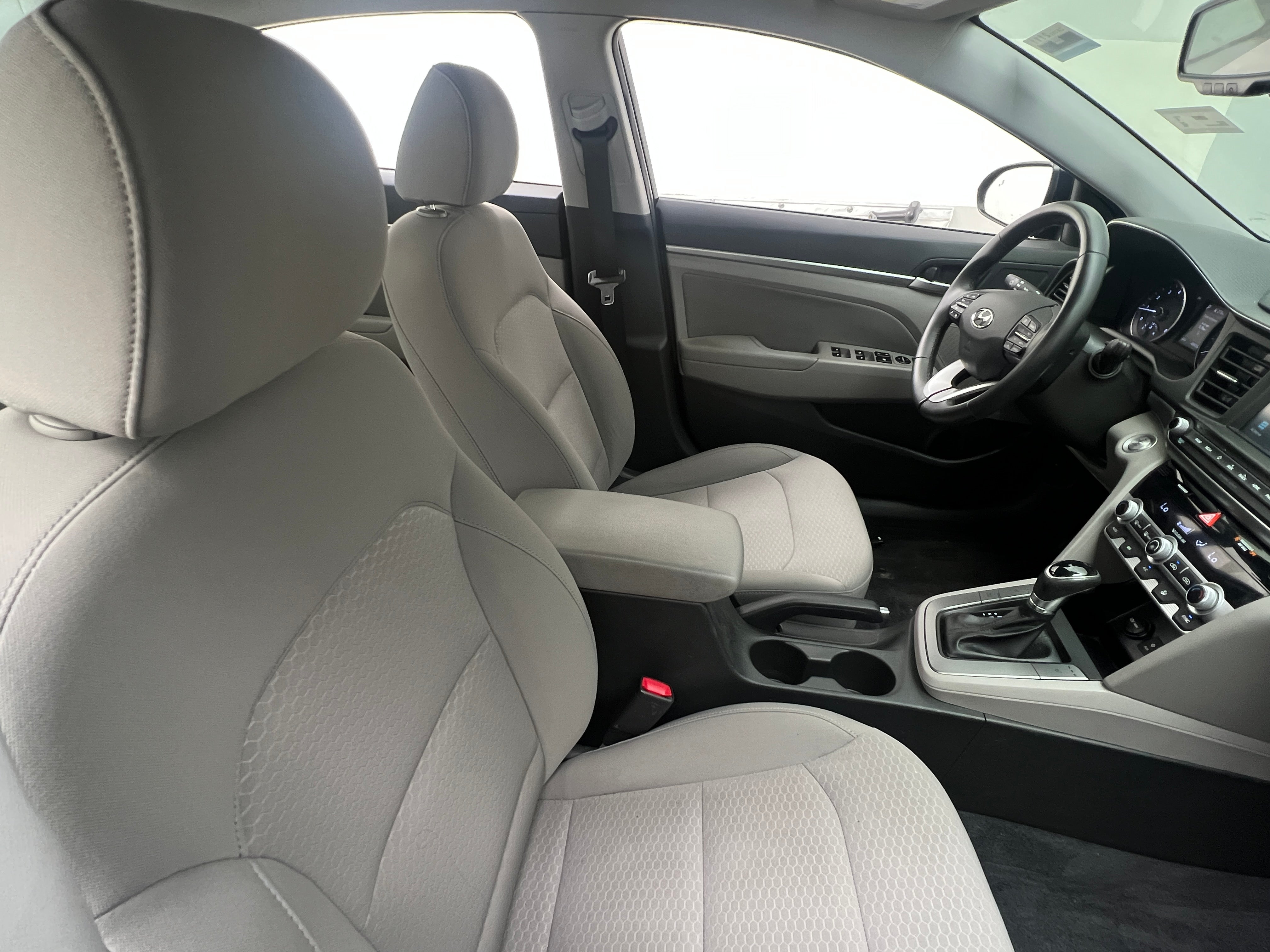 2020 Hyundai Elantra Value Edition 2