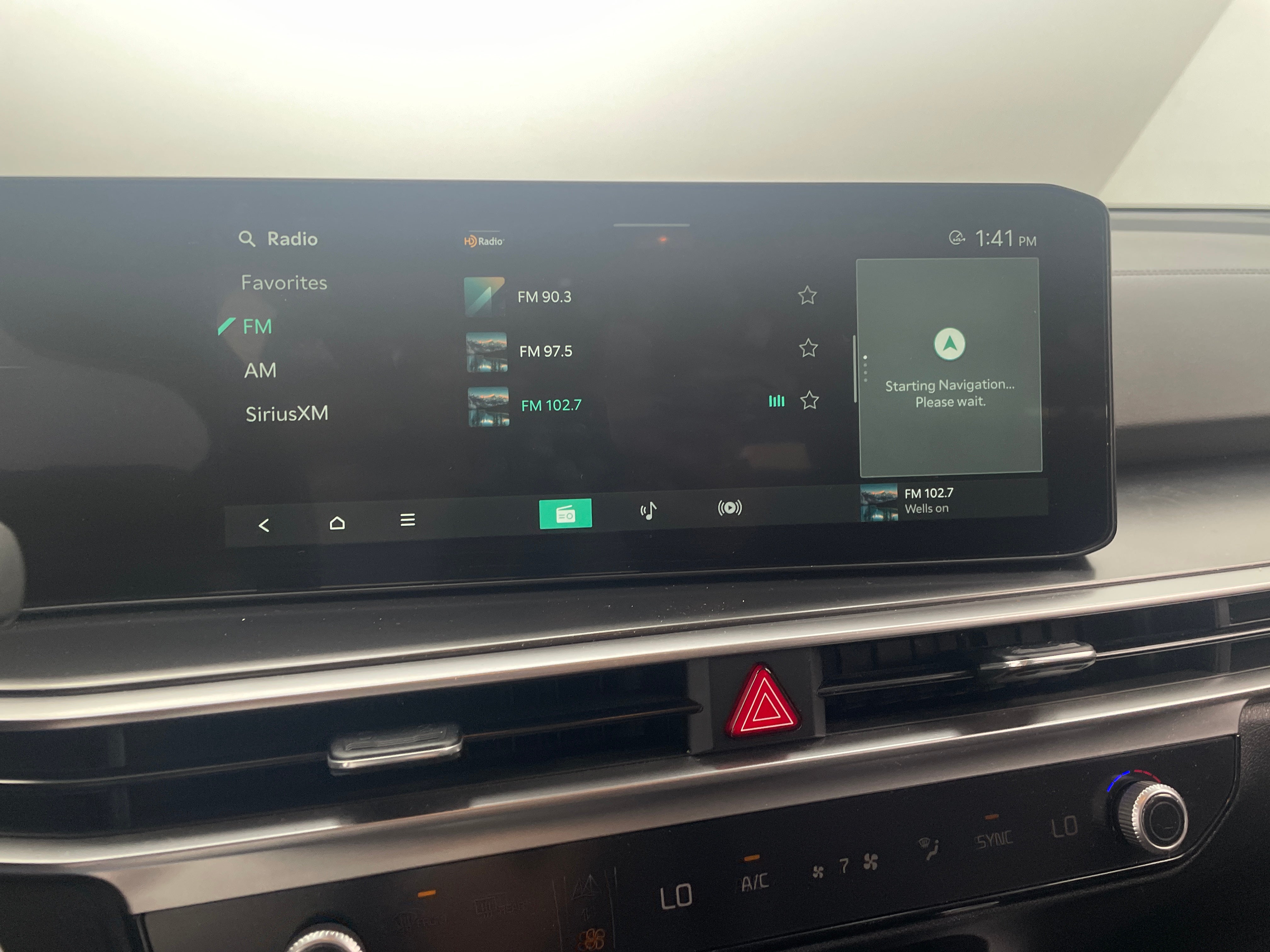 2024 Kia Sorento S 3