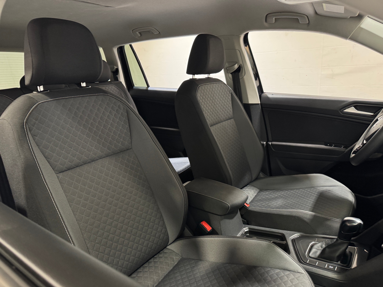Thumbnail: 2021 Volkswagen Tiguan - 2