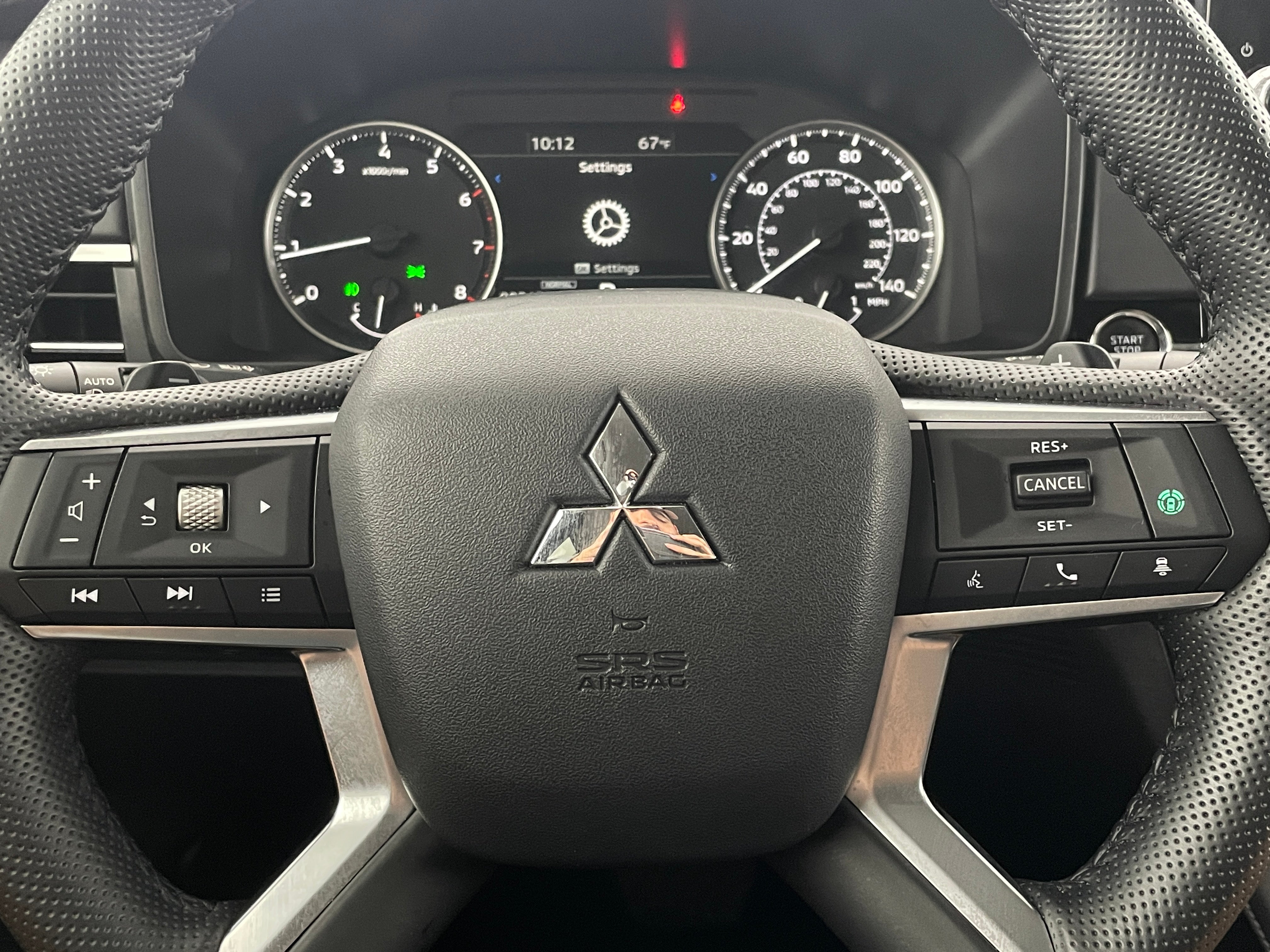 2024 Mitsubishi Outlander SE 4