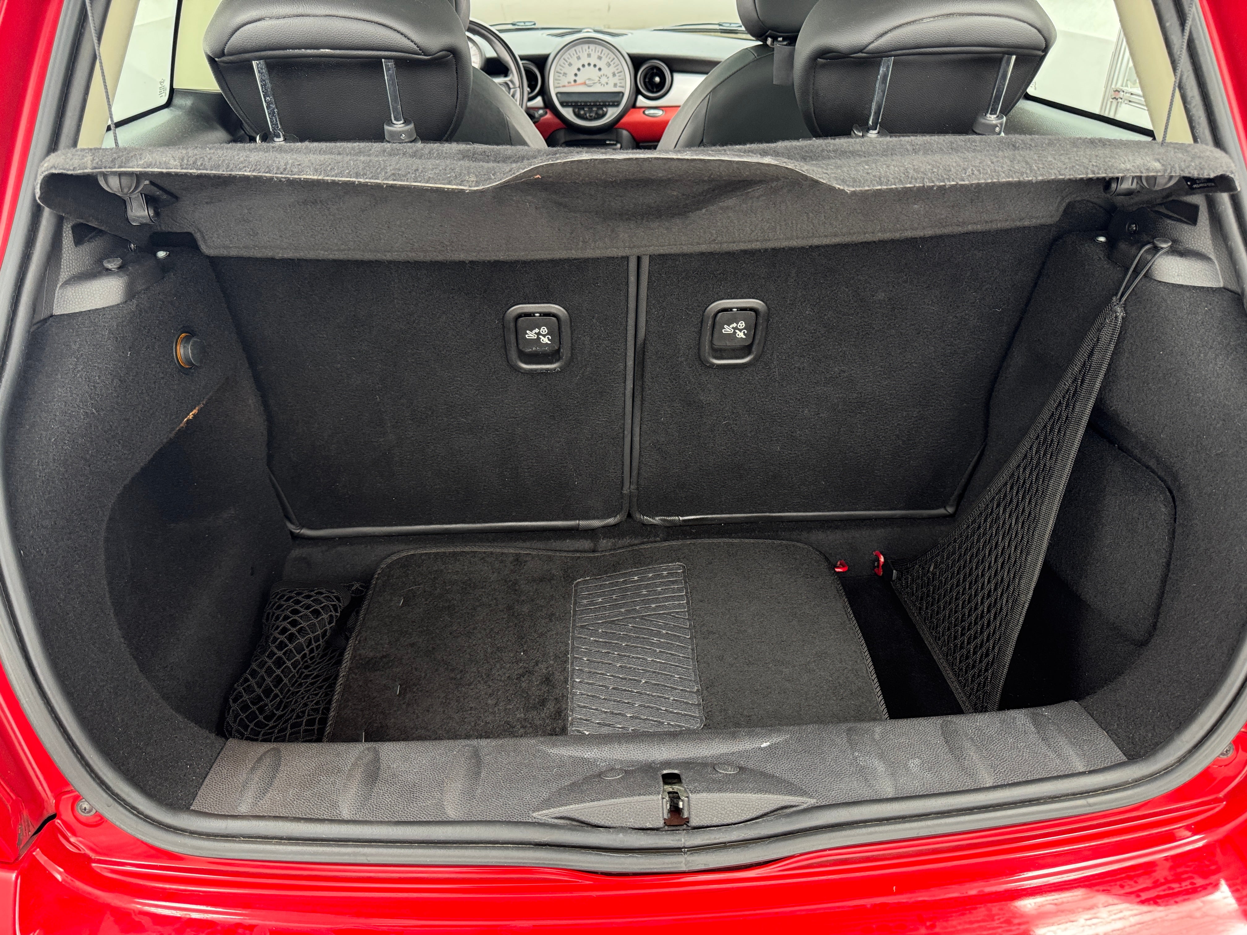 2013 MINI Cooper Hardtop  6