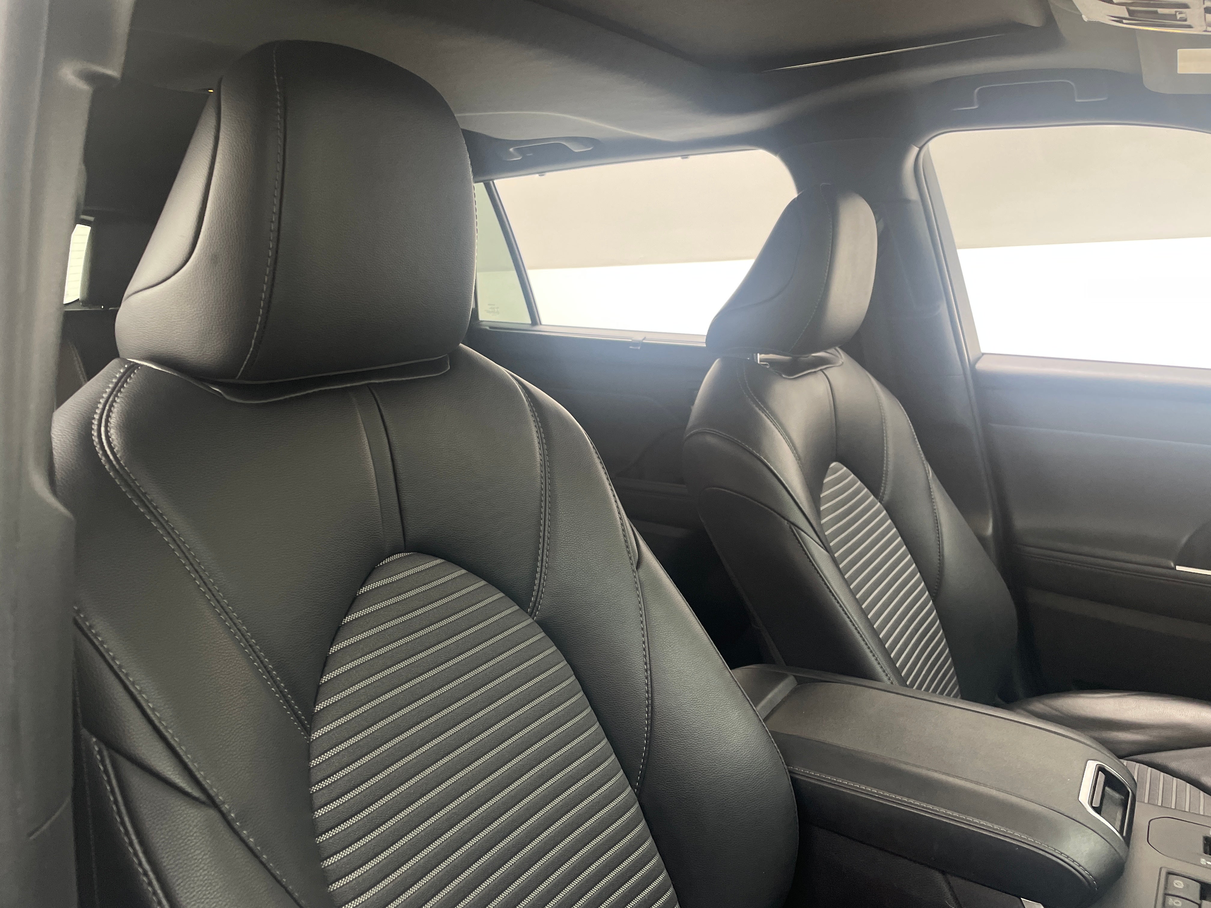 2024 Toyota Highlander XSE 2