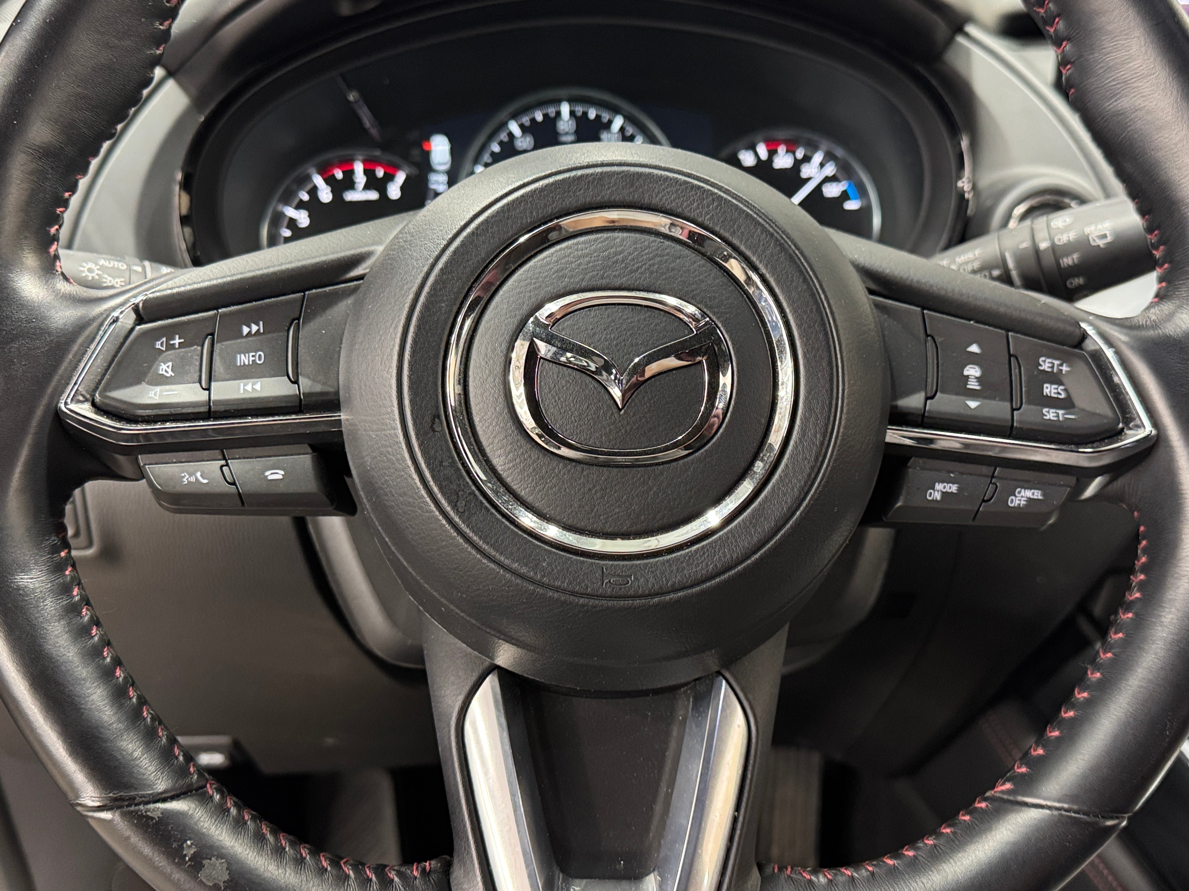 2022 Mazda CX-9 Carbon Edition 4