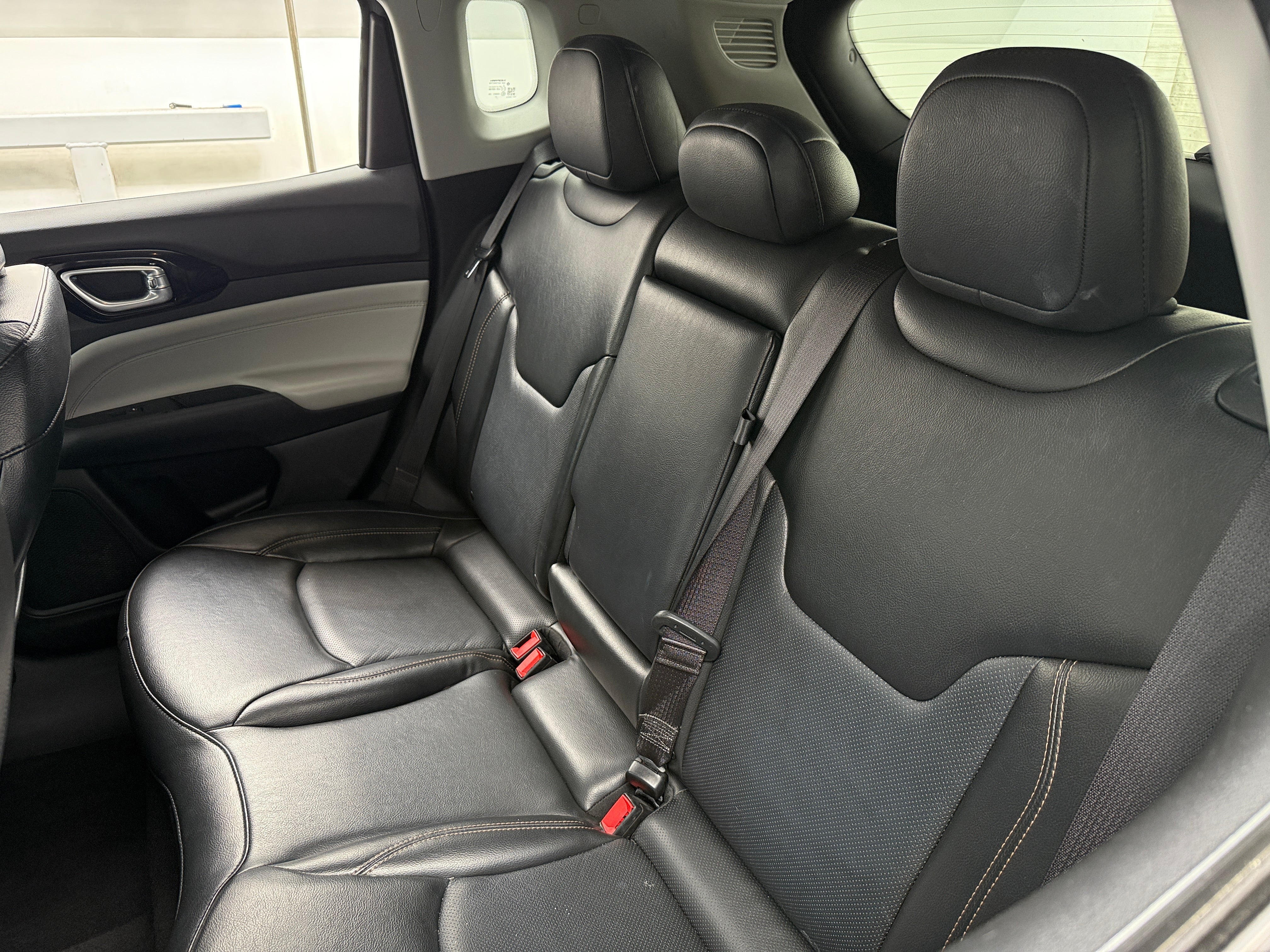 2022 Jeep Compass Limited 5