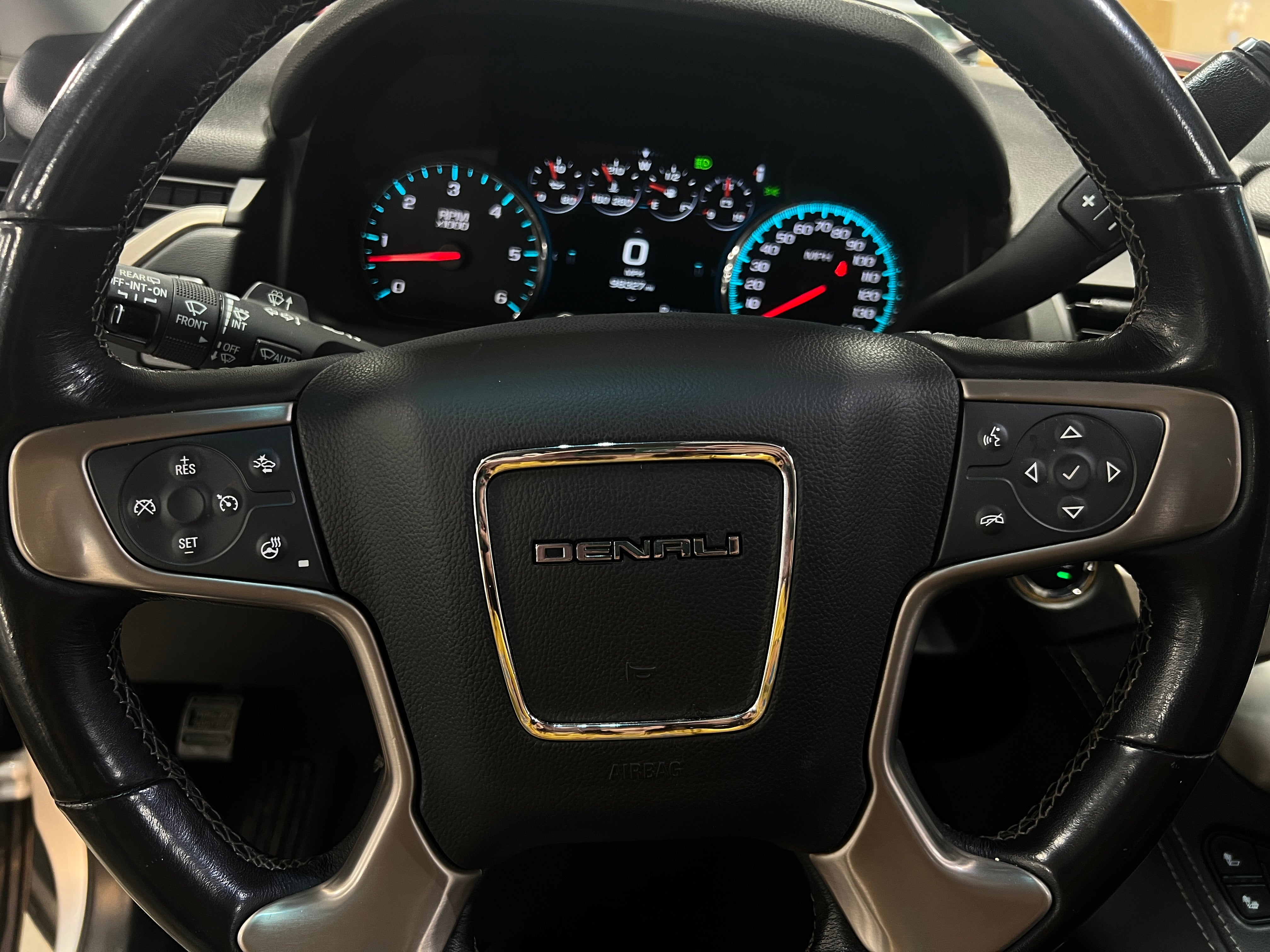 2019 GMC Yukon Denali 4