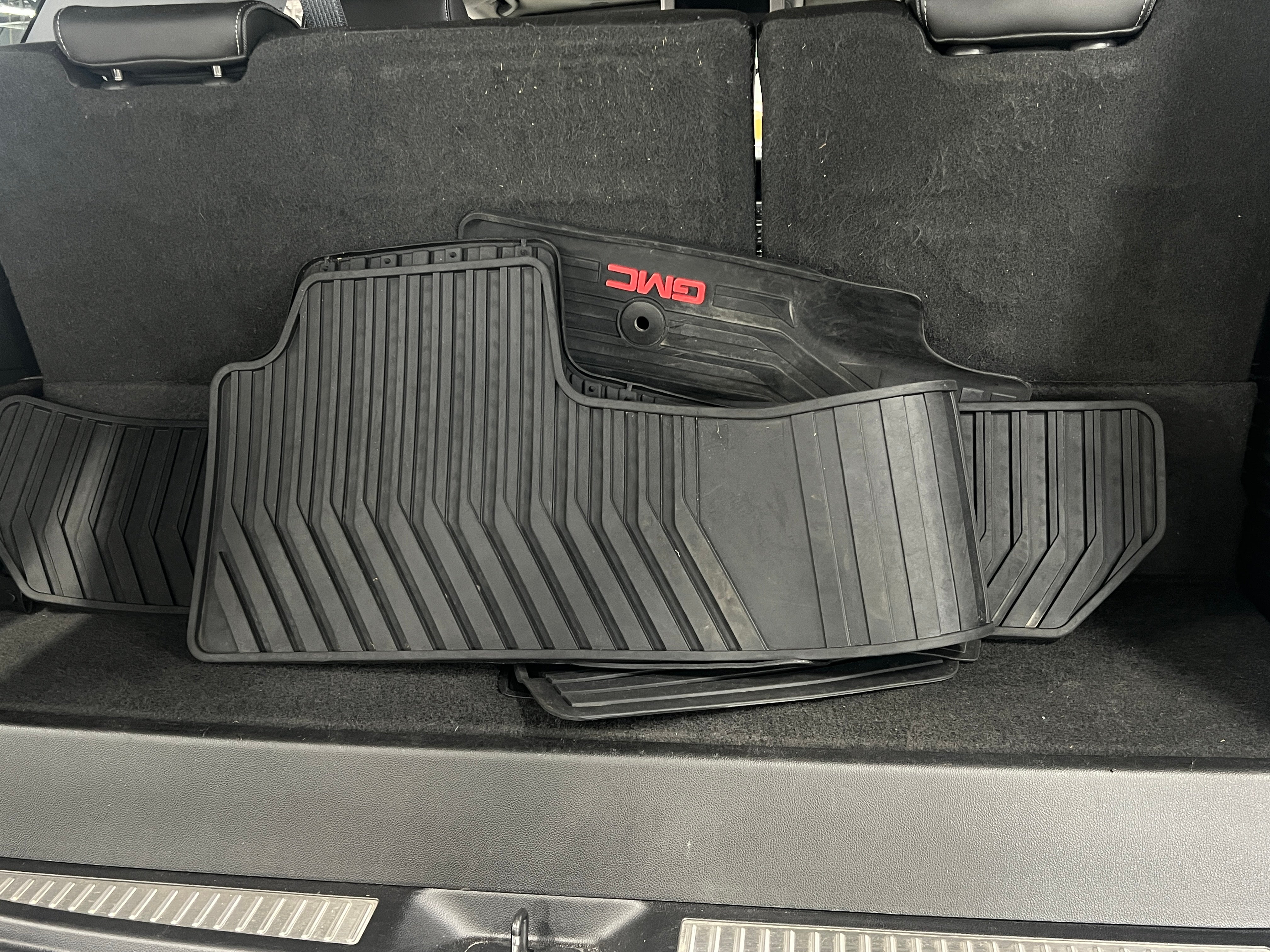 2019 GMC Yukon Denali 6