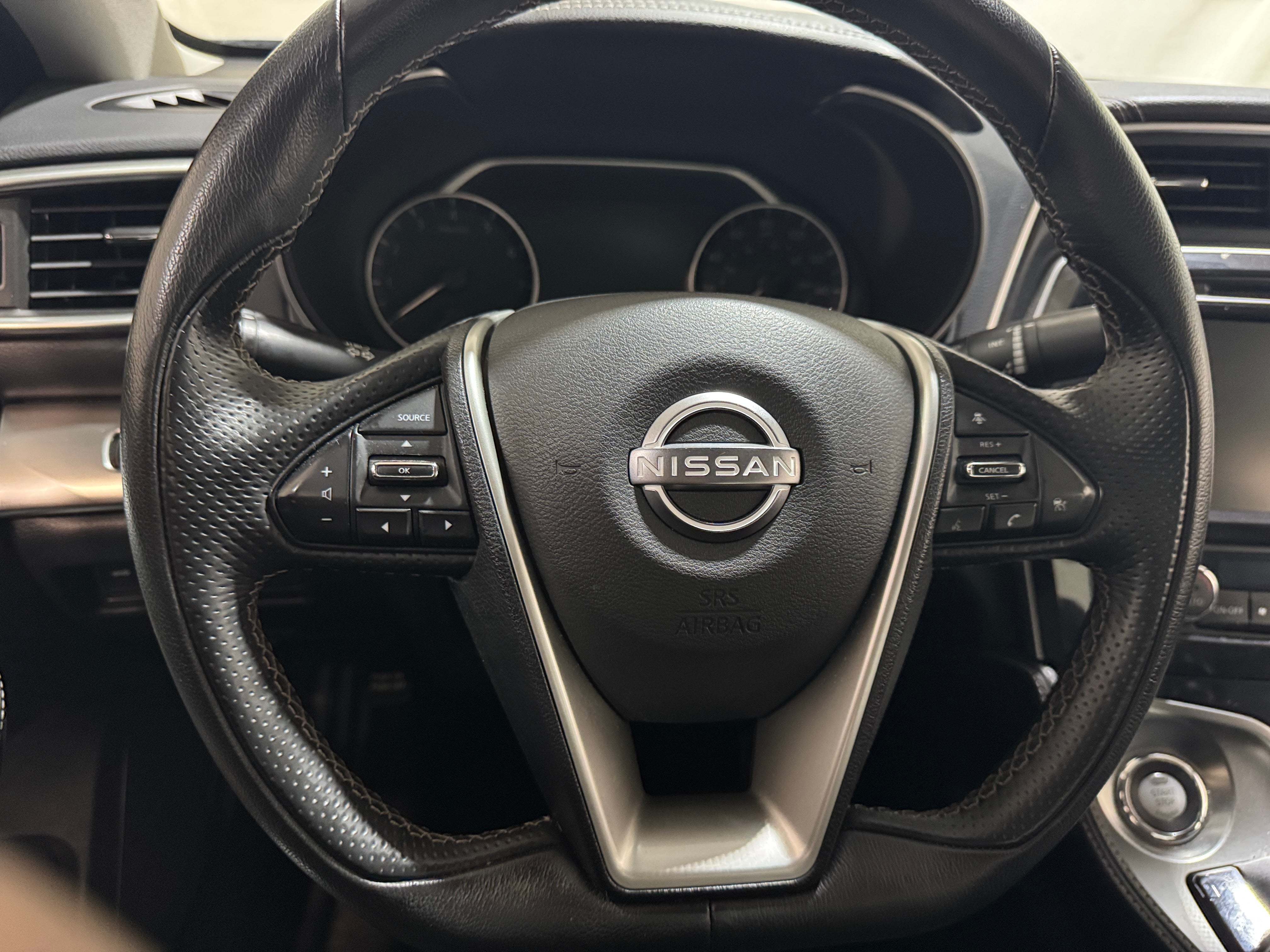 2023 Nissan Maxima SV 4