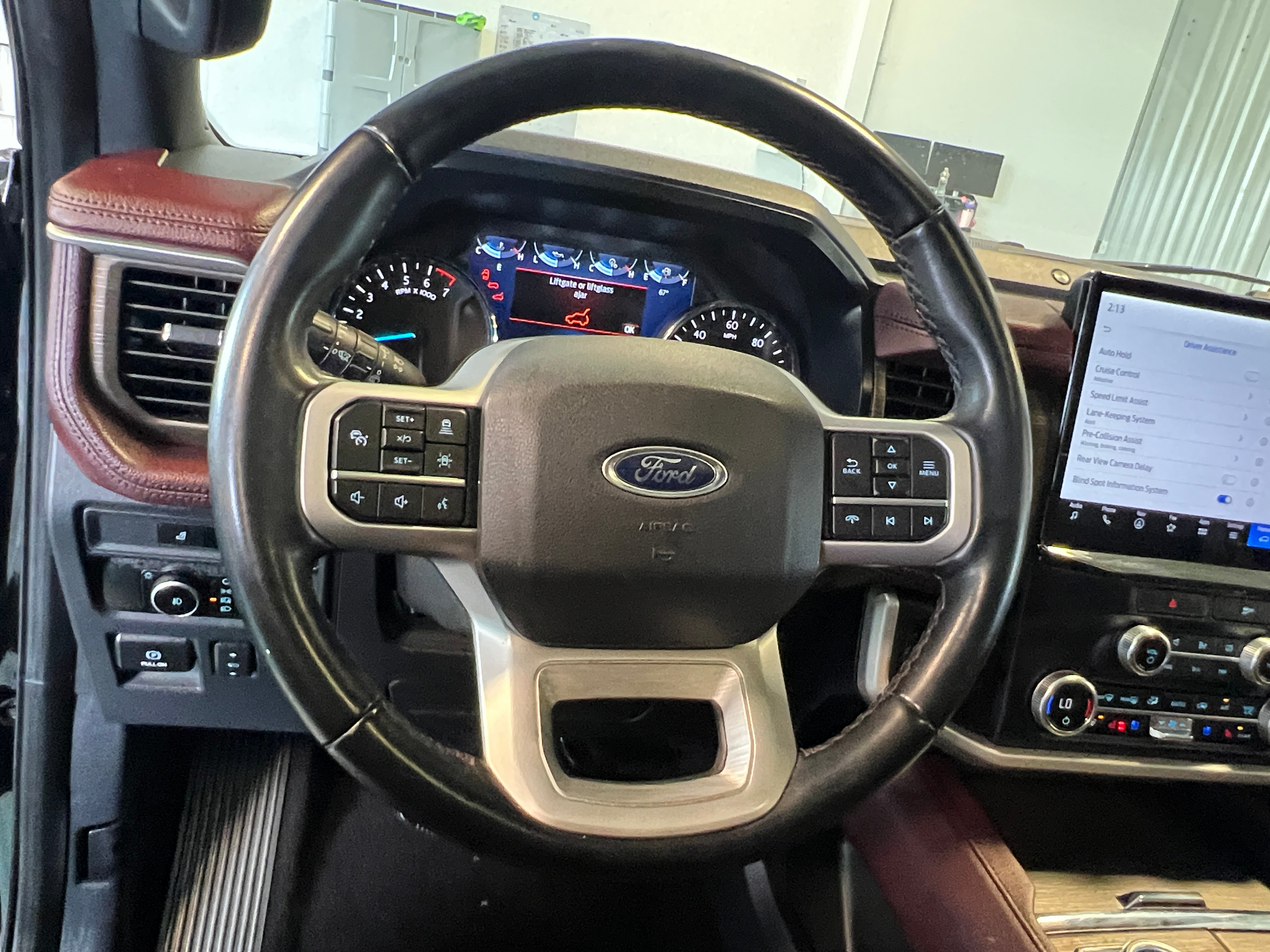 2023 Ford Expedition MAX Limited 4