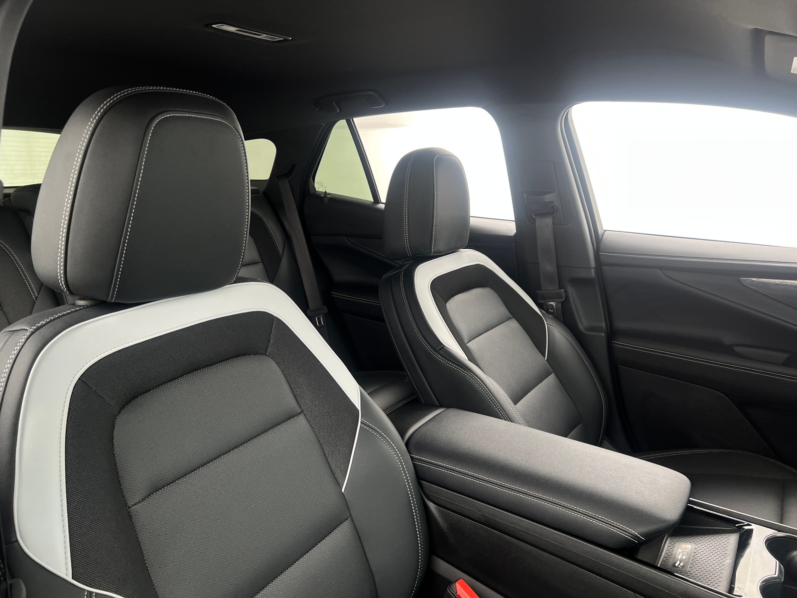 Thumbnail: 2024 Chevrolet Blazer EV - 2