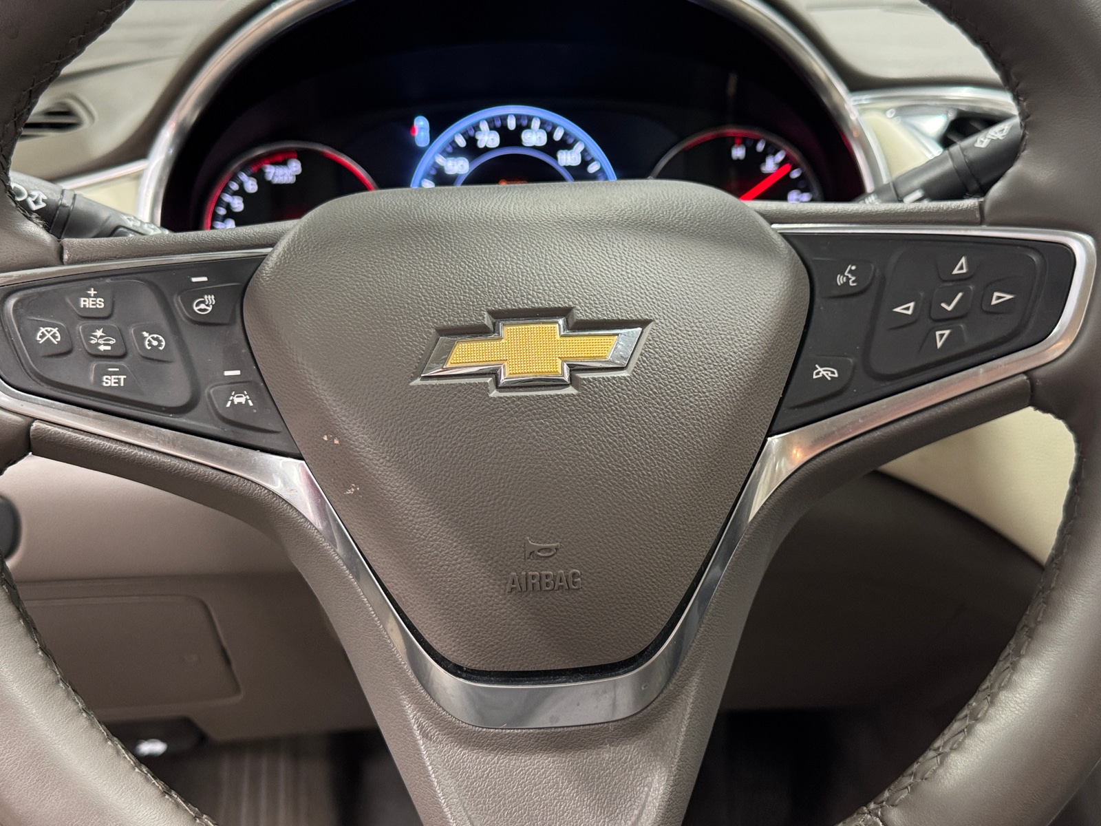 Thumbnail: 2024 Chevrolet Malibu - 4
