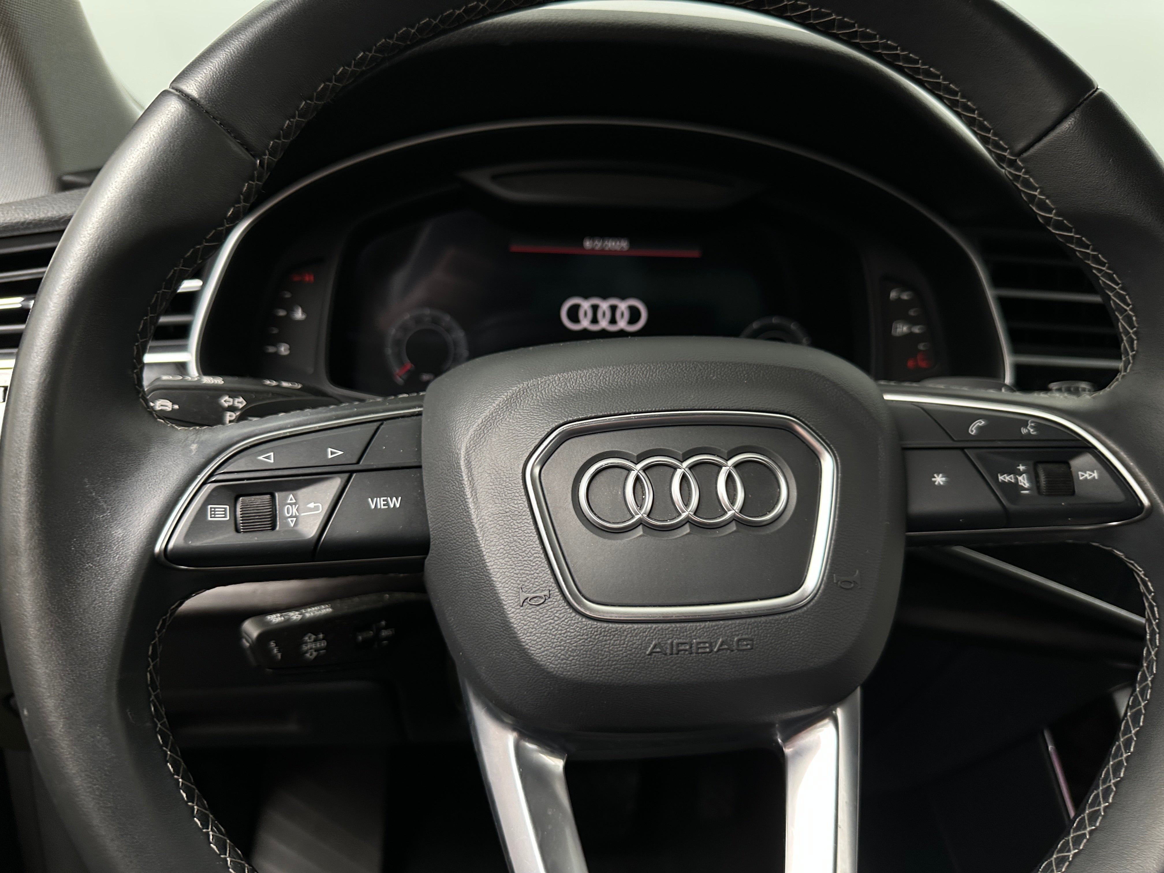 2022 Audi Q8 Premium Plus 4