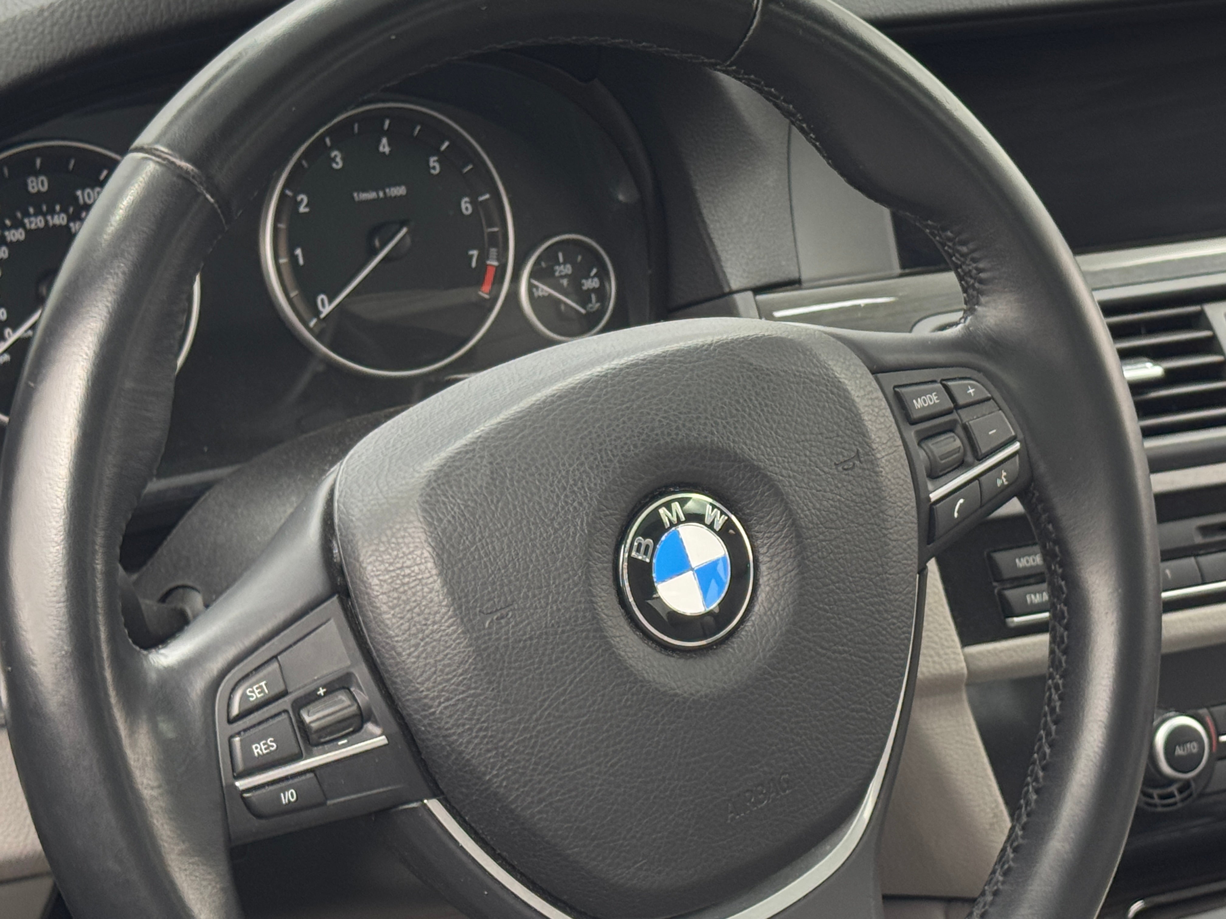 2011 BMW 5 Series 535i 4