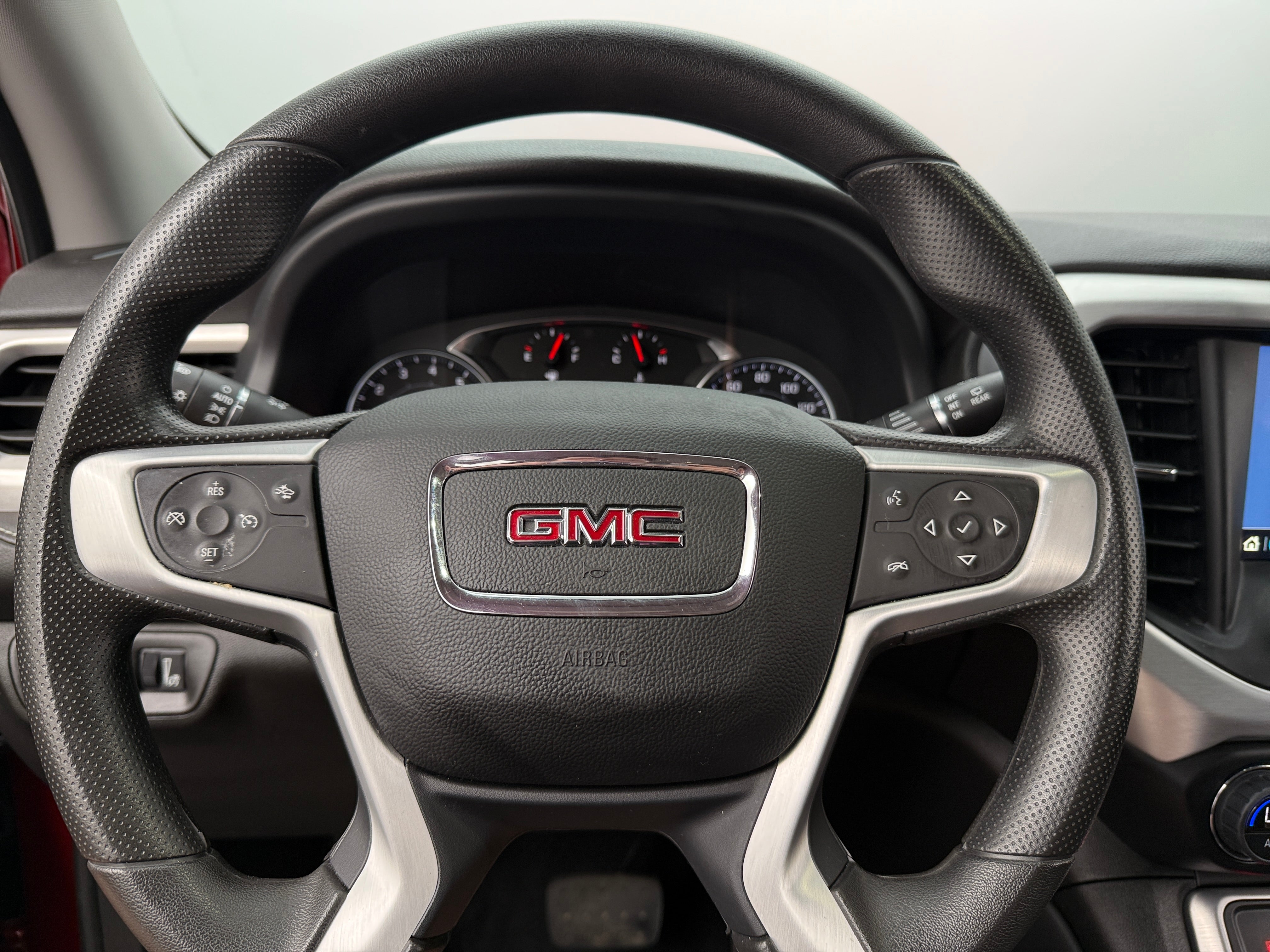 2023 GMC Acadia SLE 5