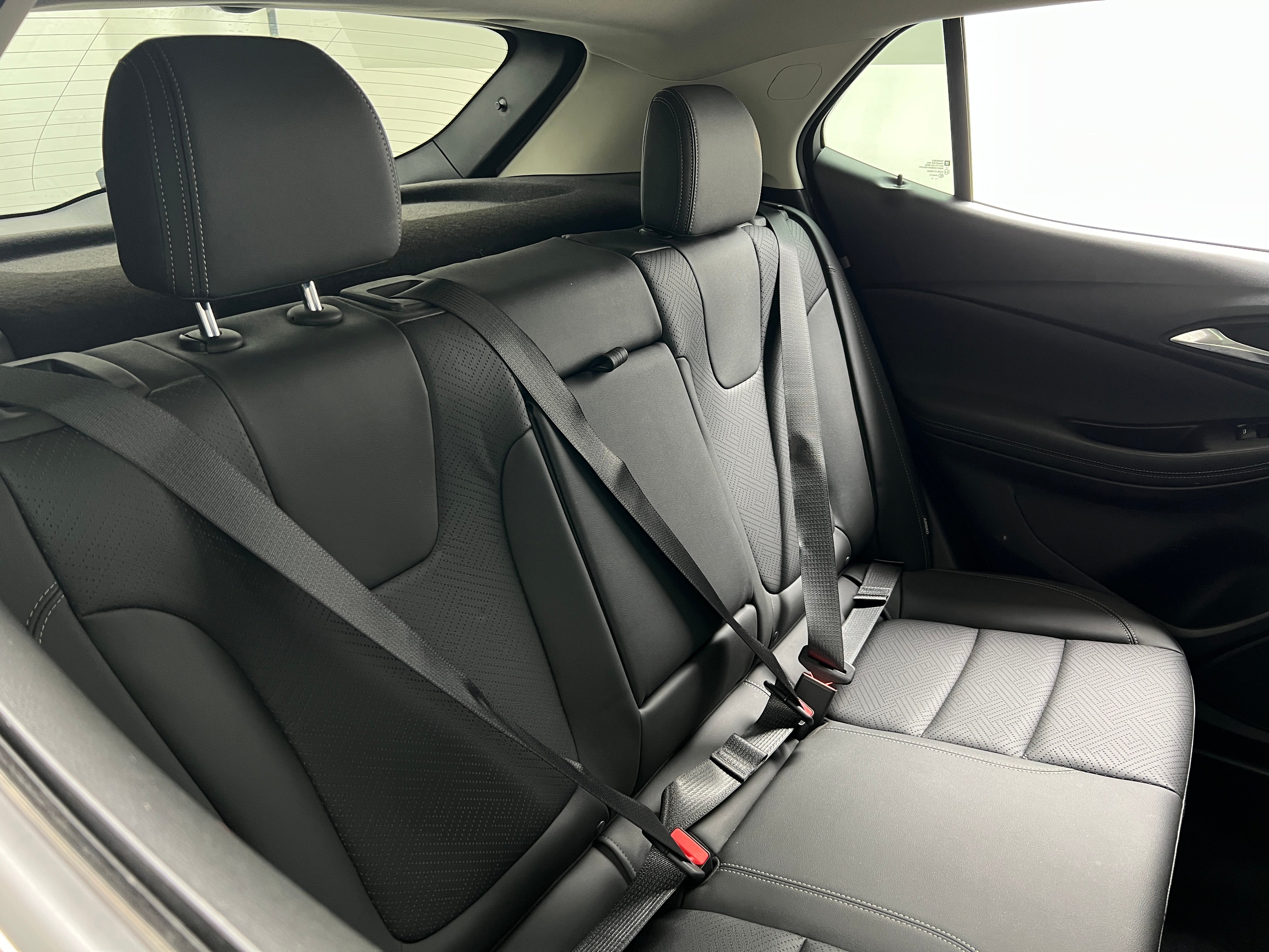 2021 Buick Encore GX Essence 5