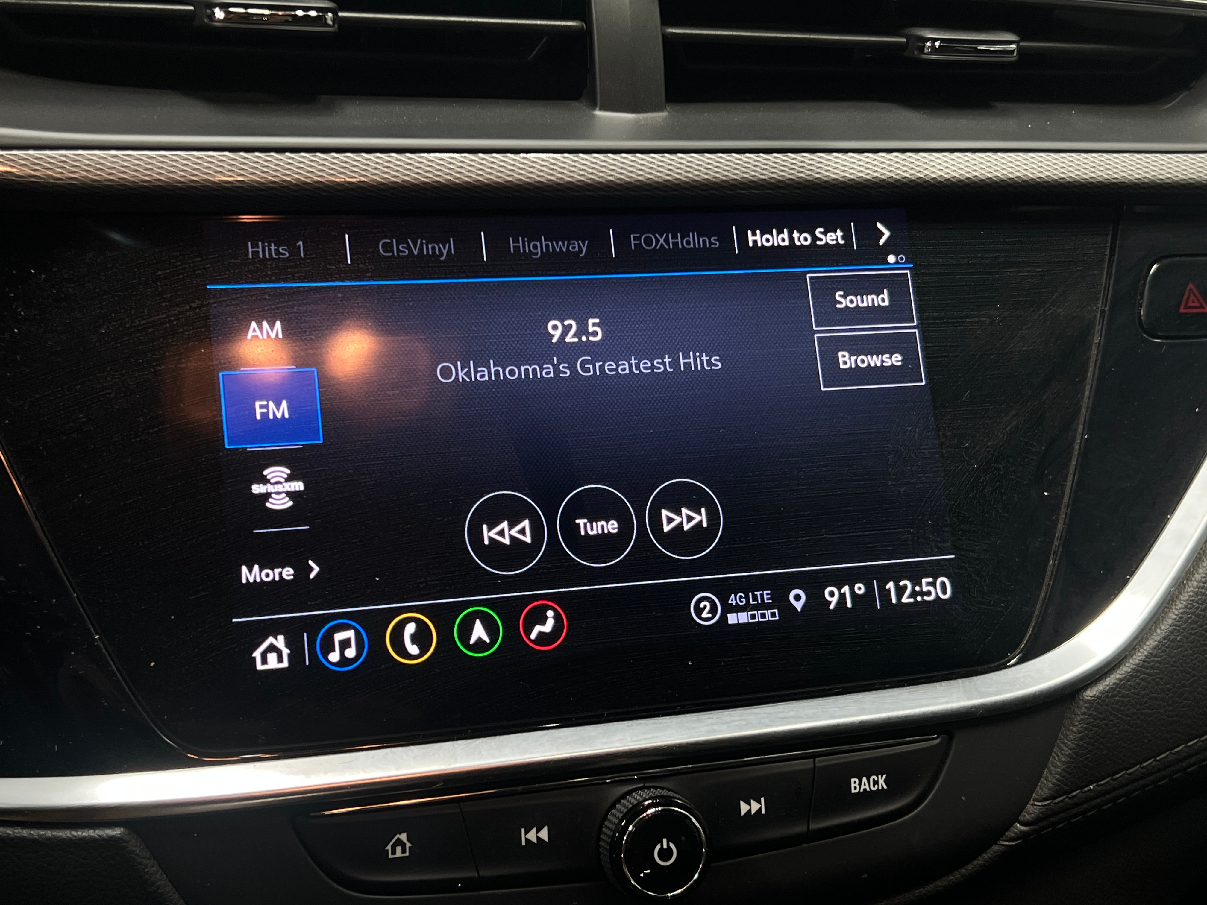 2021 Buick Encore GX Essence 3