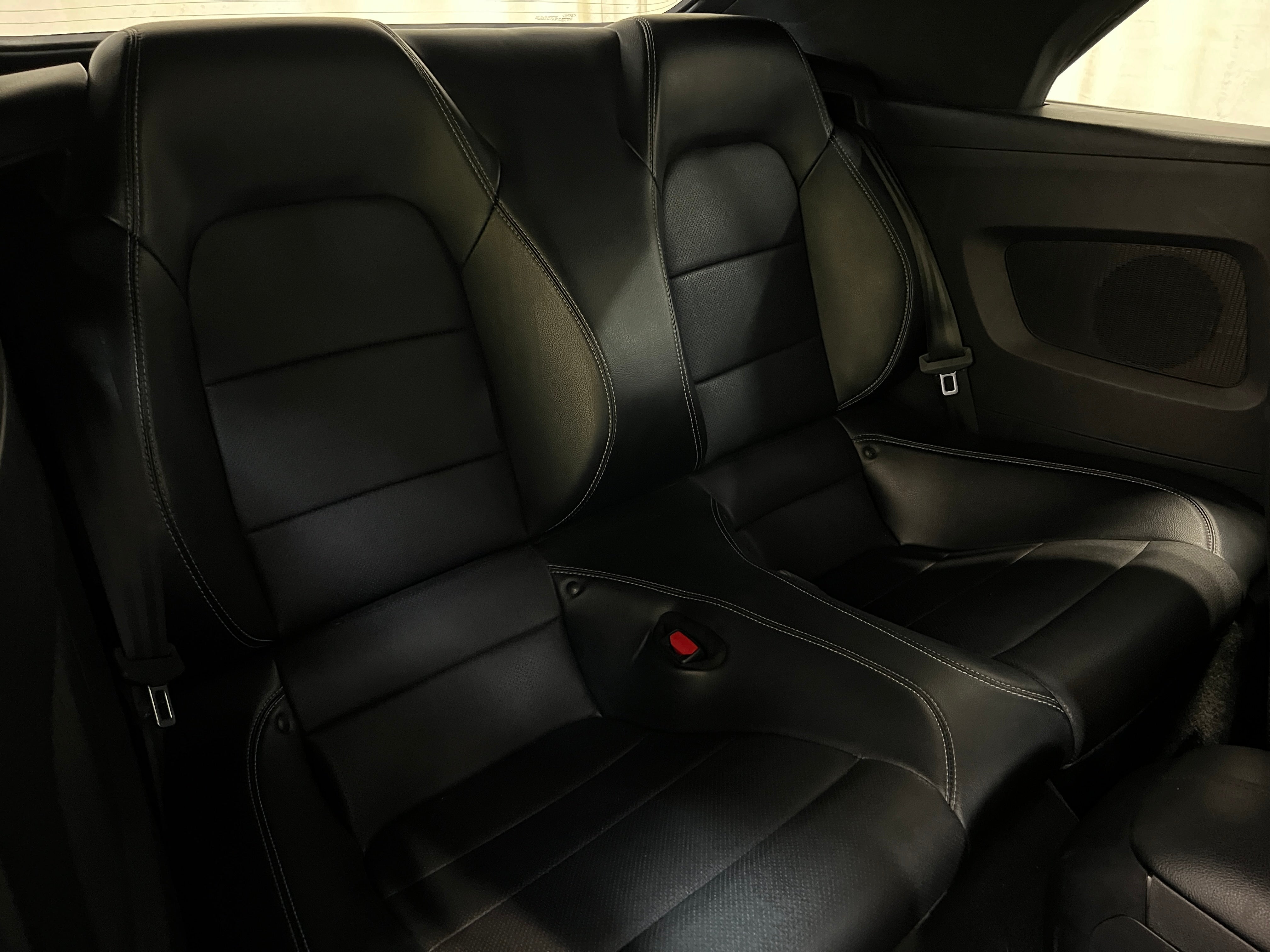 2022 Ford Mustang  6