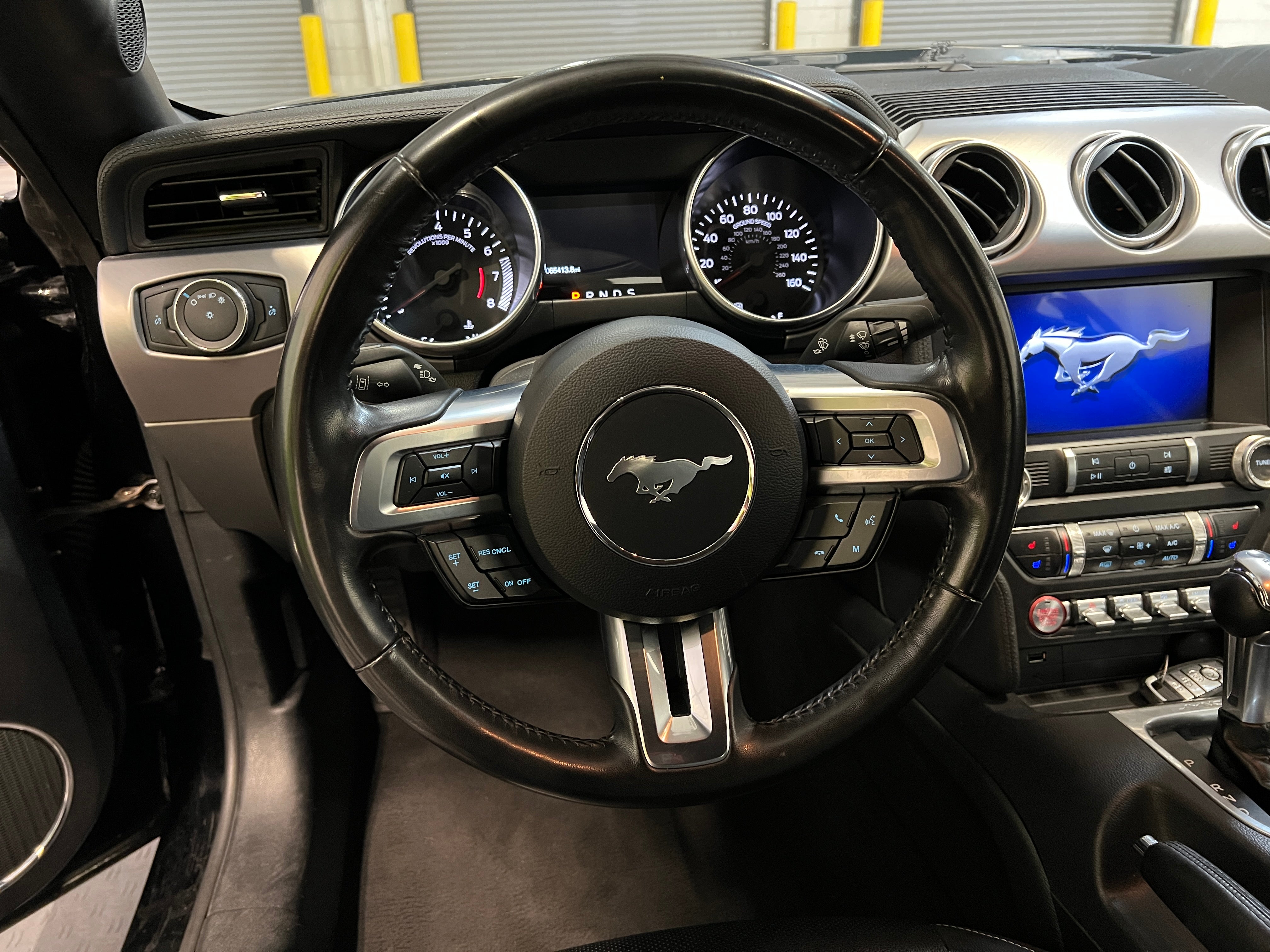2022 Ford Mustang  5