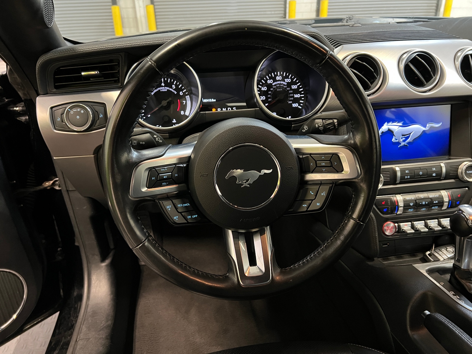 Thumbnail: 2022 Ford Mustang - 5