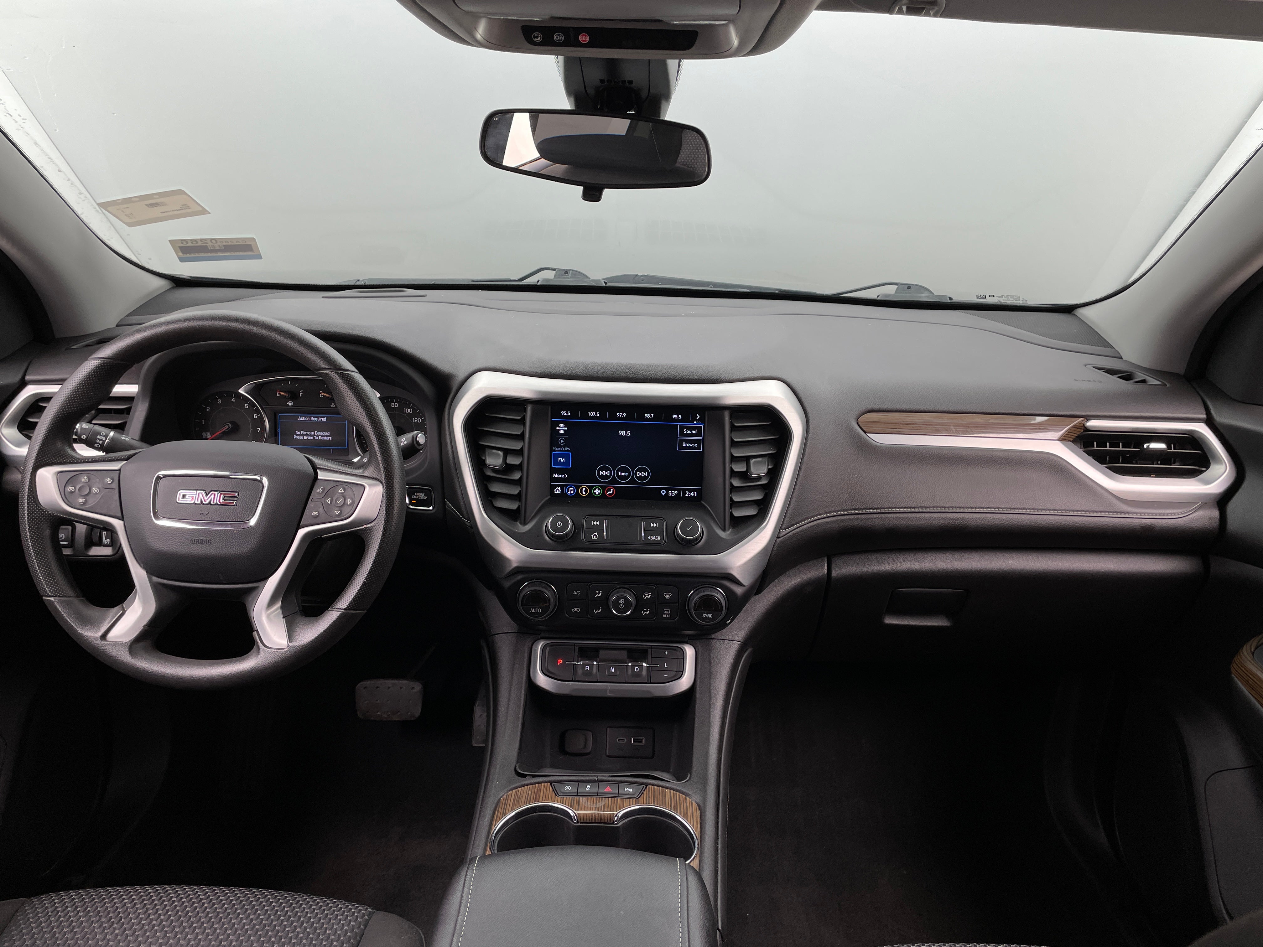2022 GMC Acadia SLE 3
