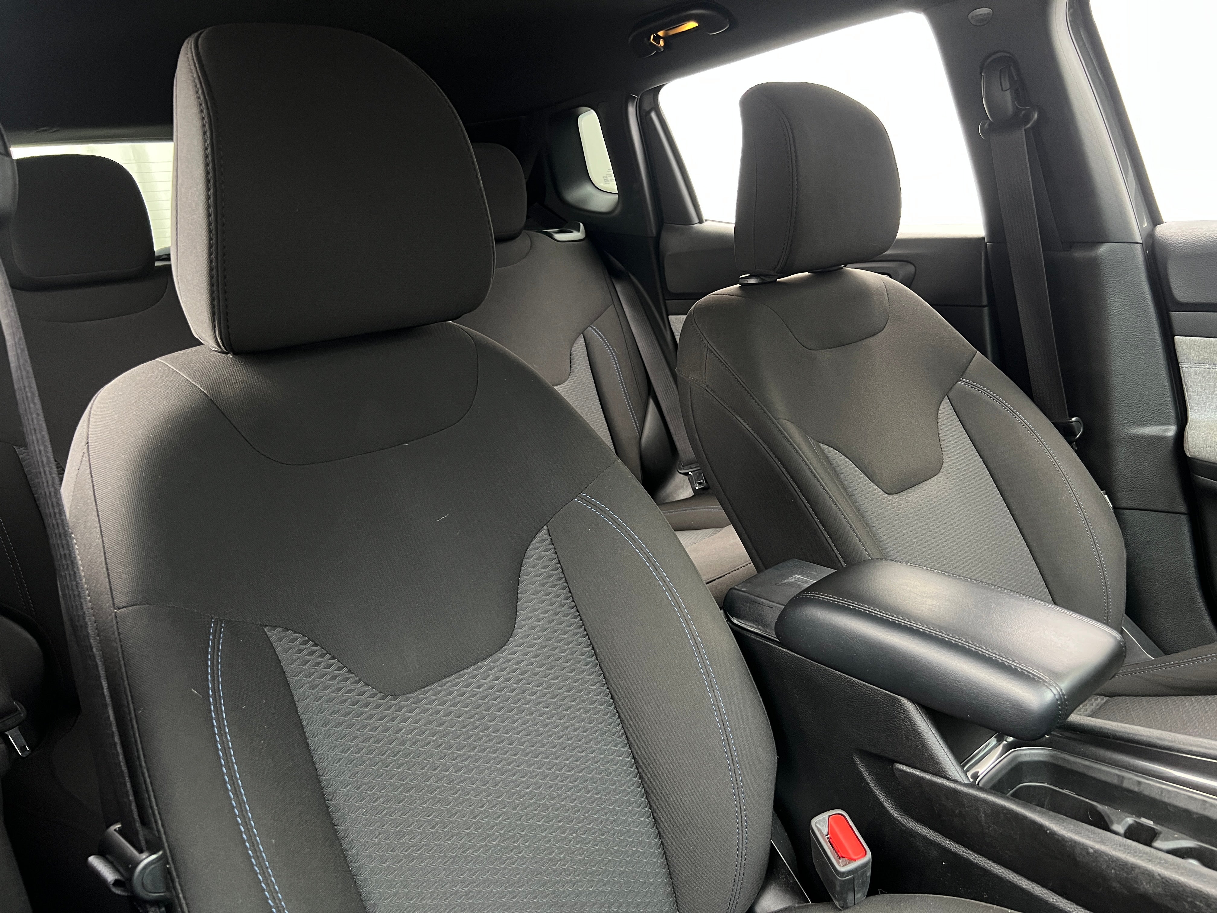 2023 Jeep Compass Base 2