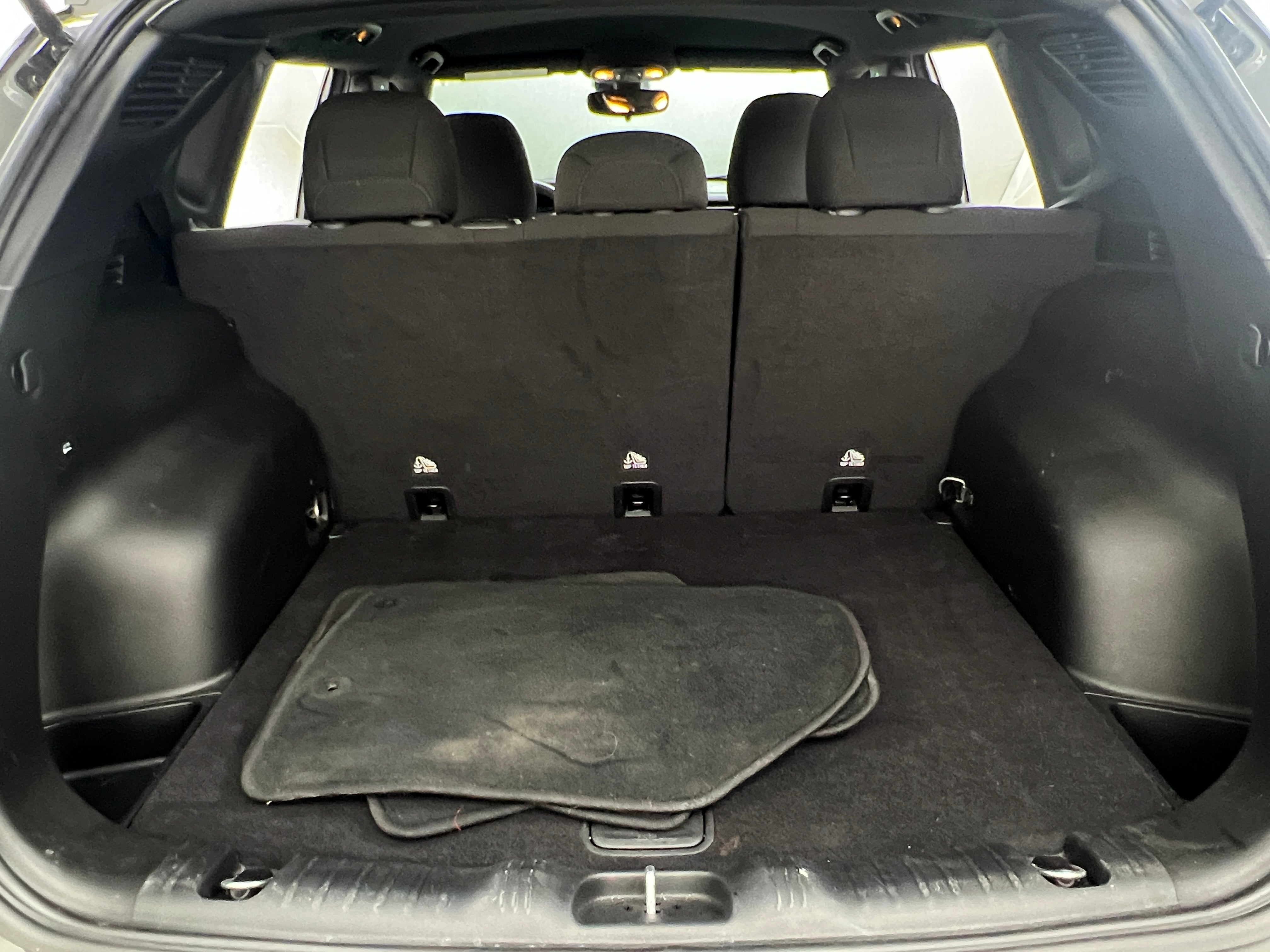 2023 Jeep Compass Base 7