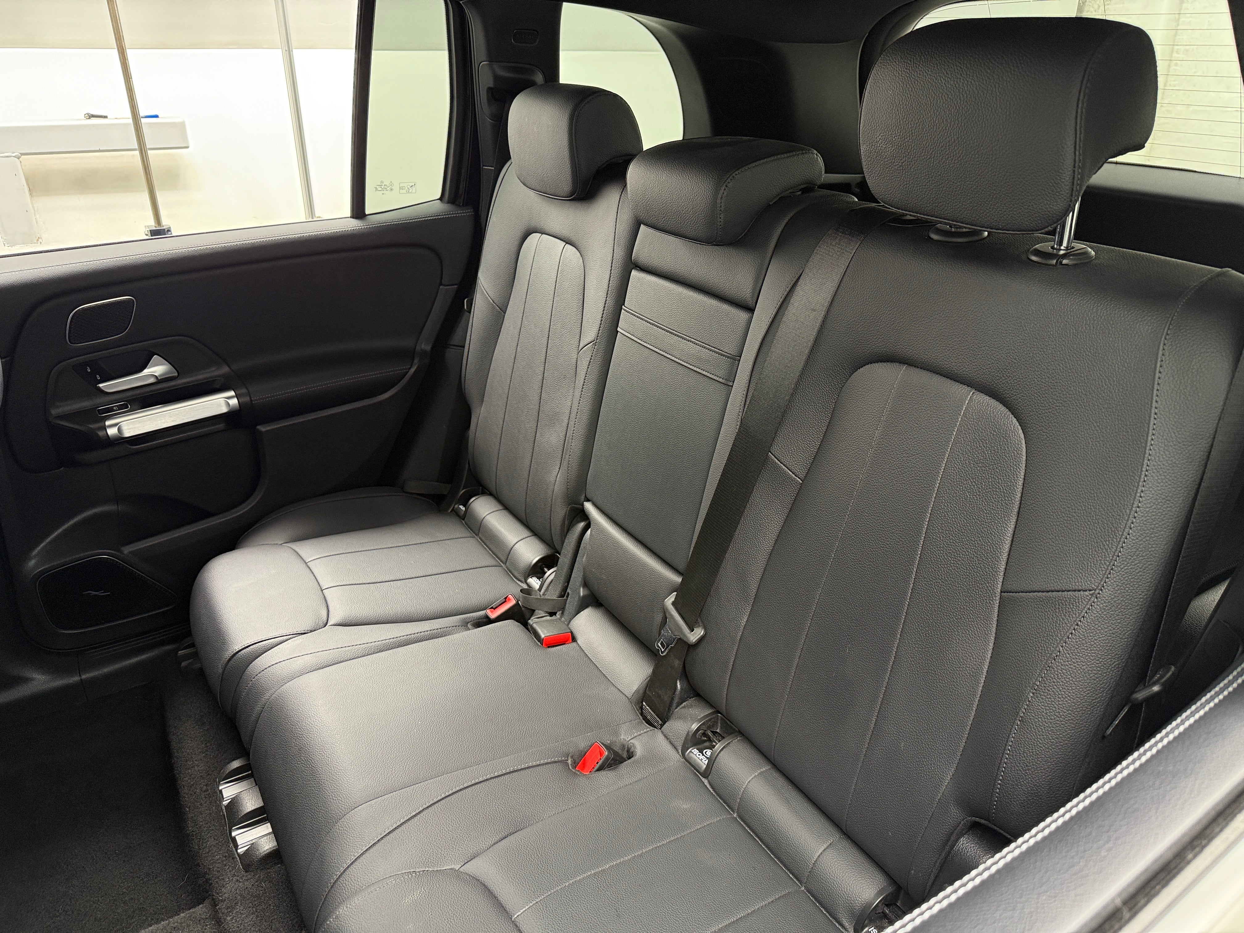 2022 Mercedes-Benz GLB 250 5