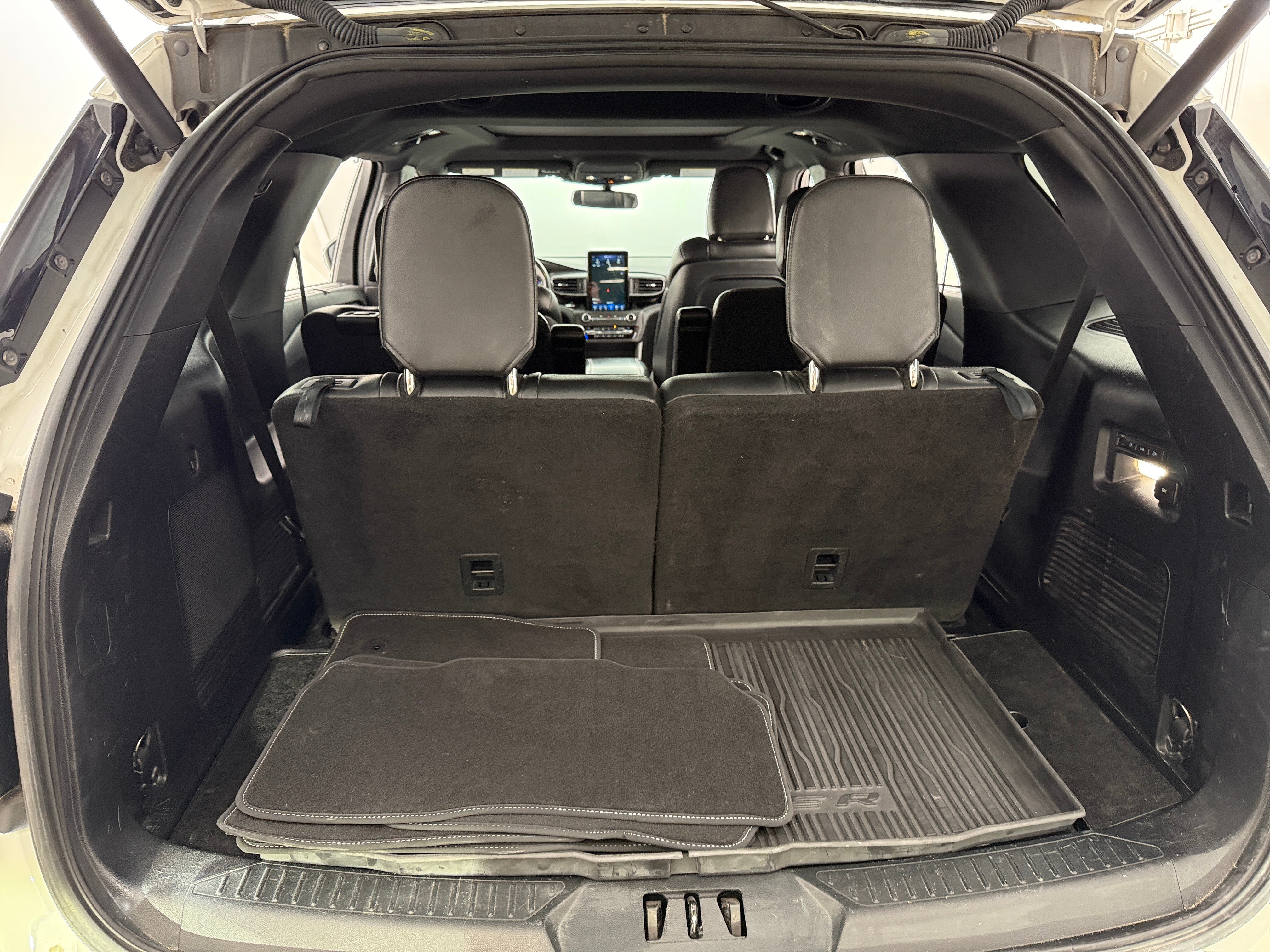 2020 Ford Explorer ST 6
