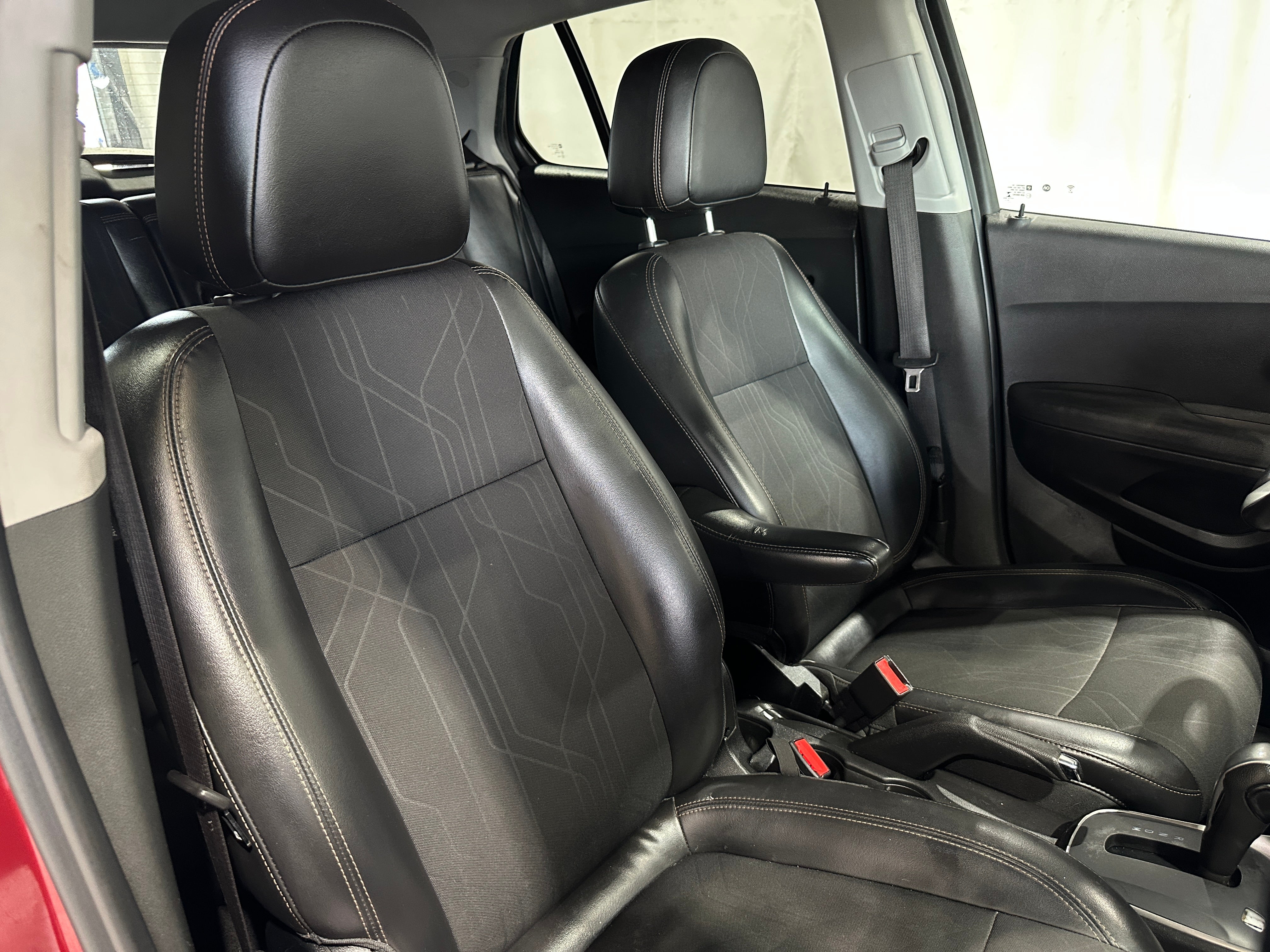 2019 Chevrolet Trax LT 2