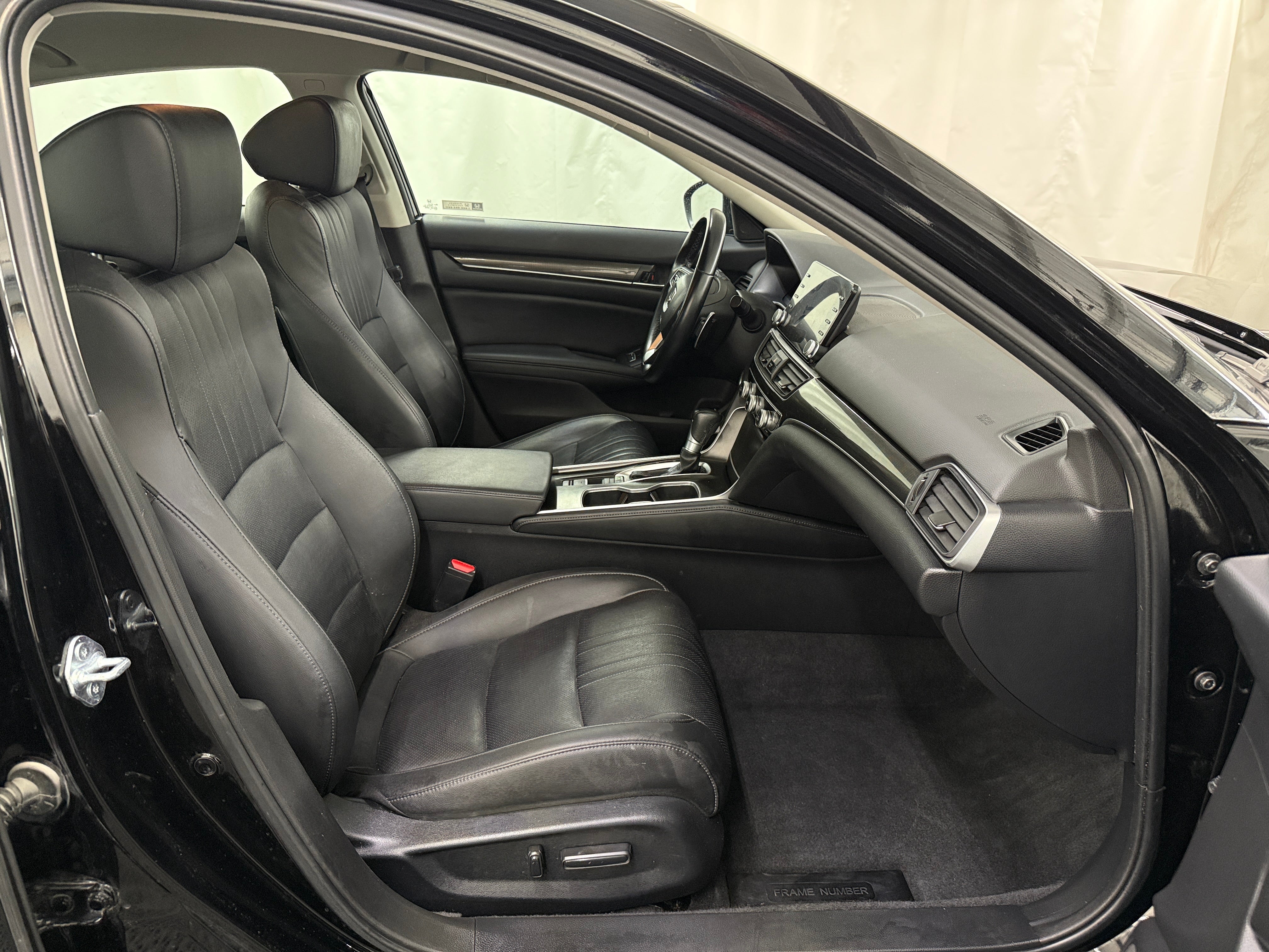 2022 Honda Accord Sport Special Edition 2