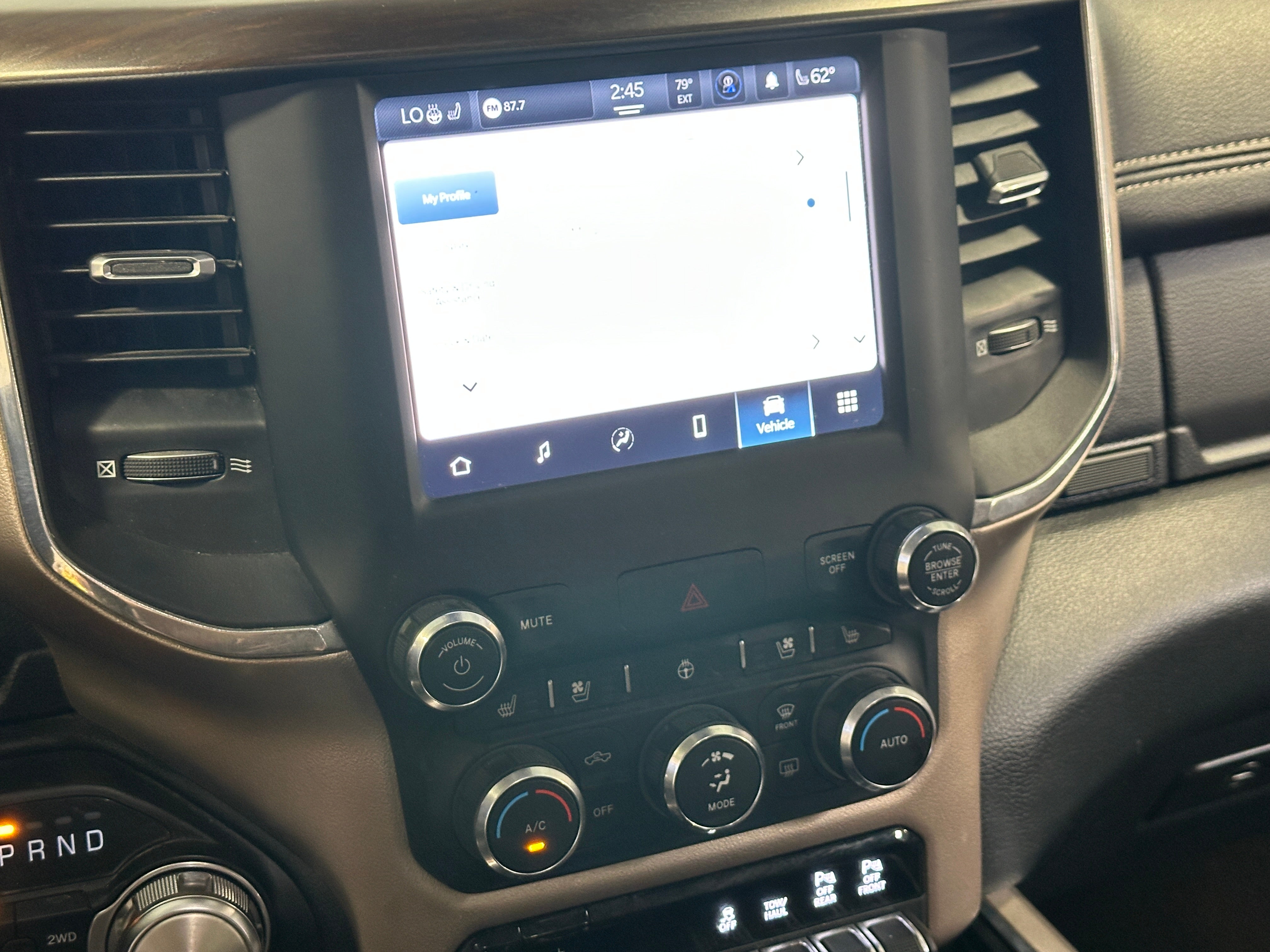 2022 RAM 1500 Laramie 3
