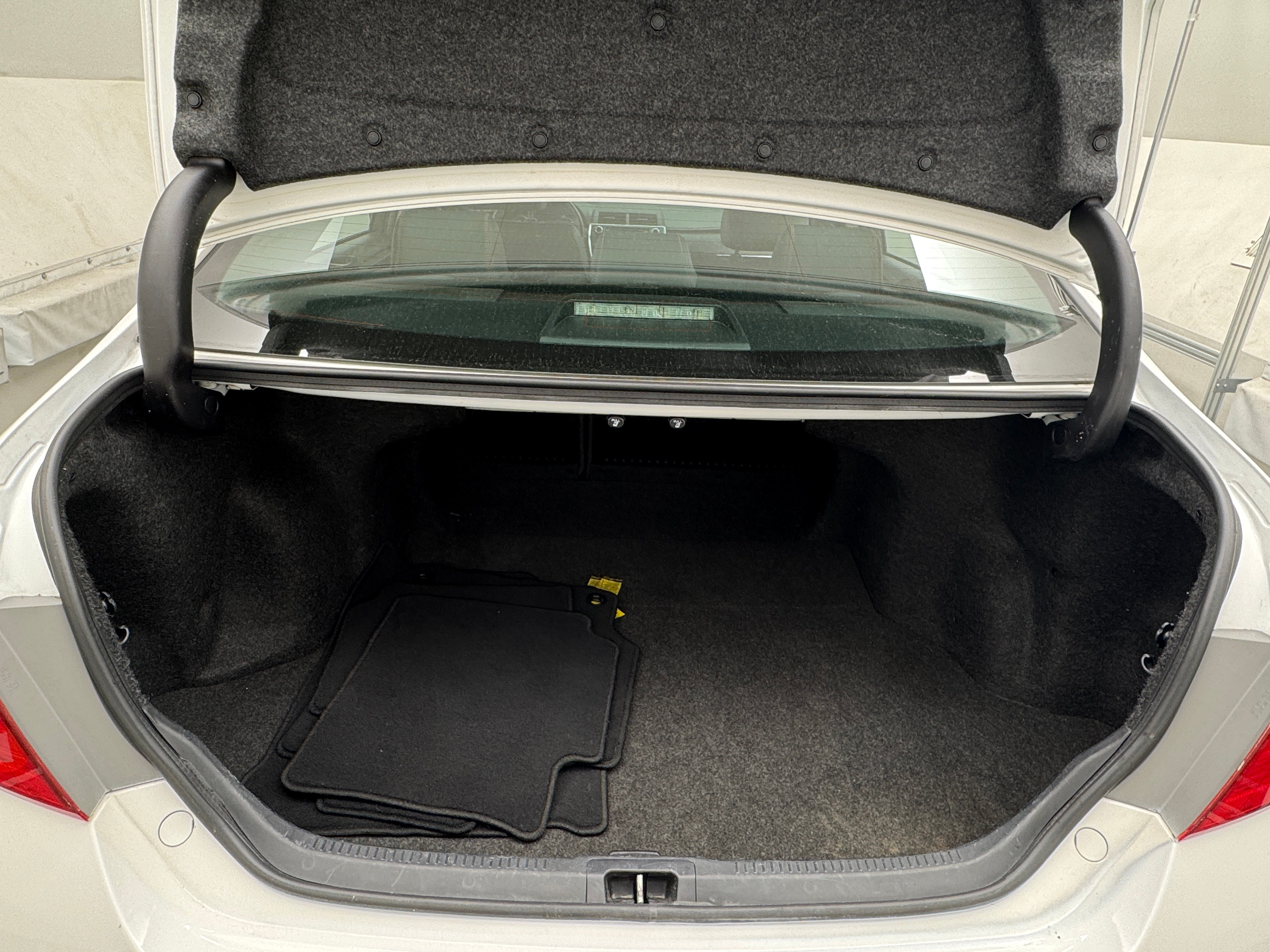 2016 Toyota Camry SE 7