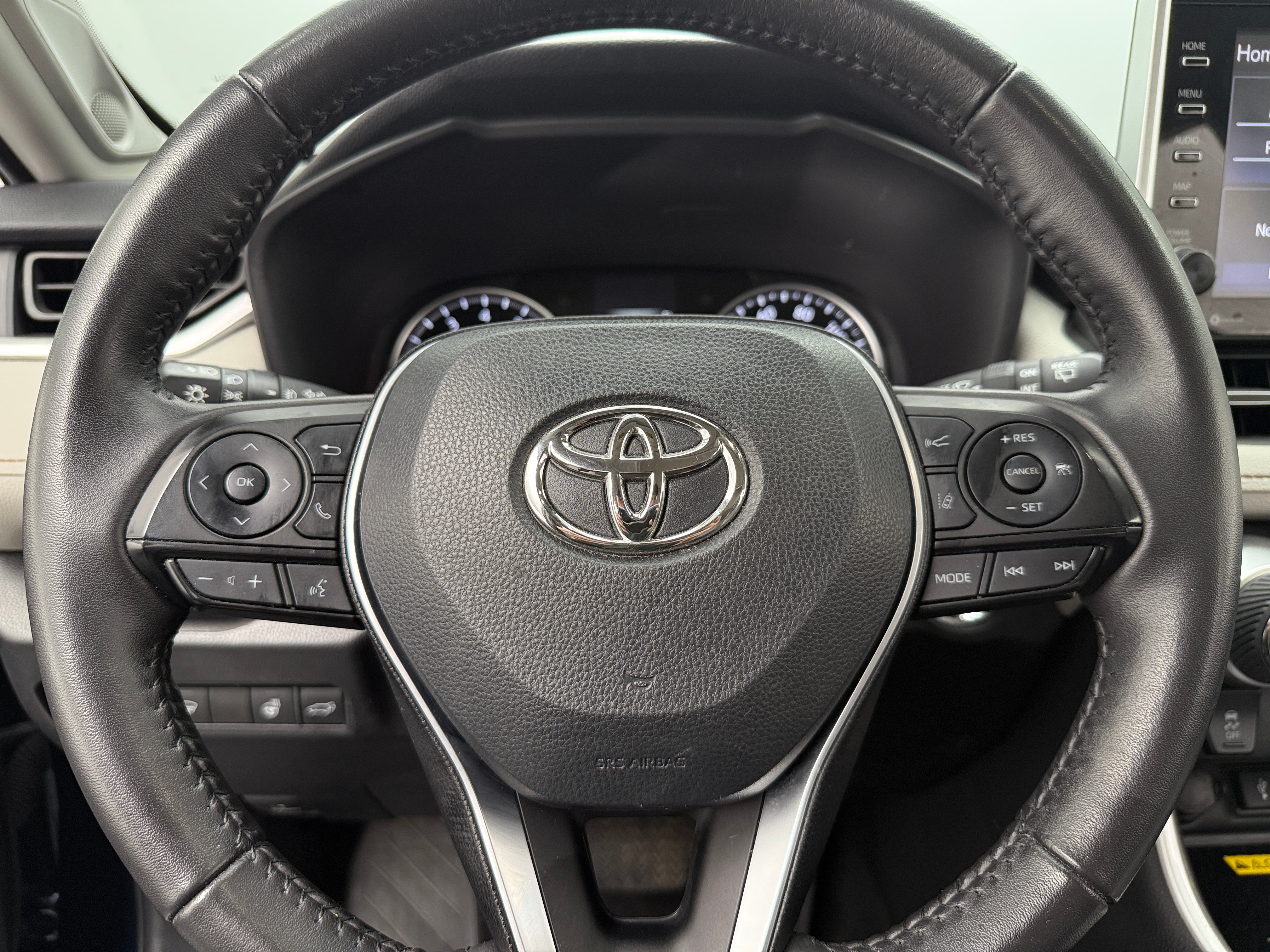 2022 Toyota RAV4 XLE Premium 4