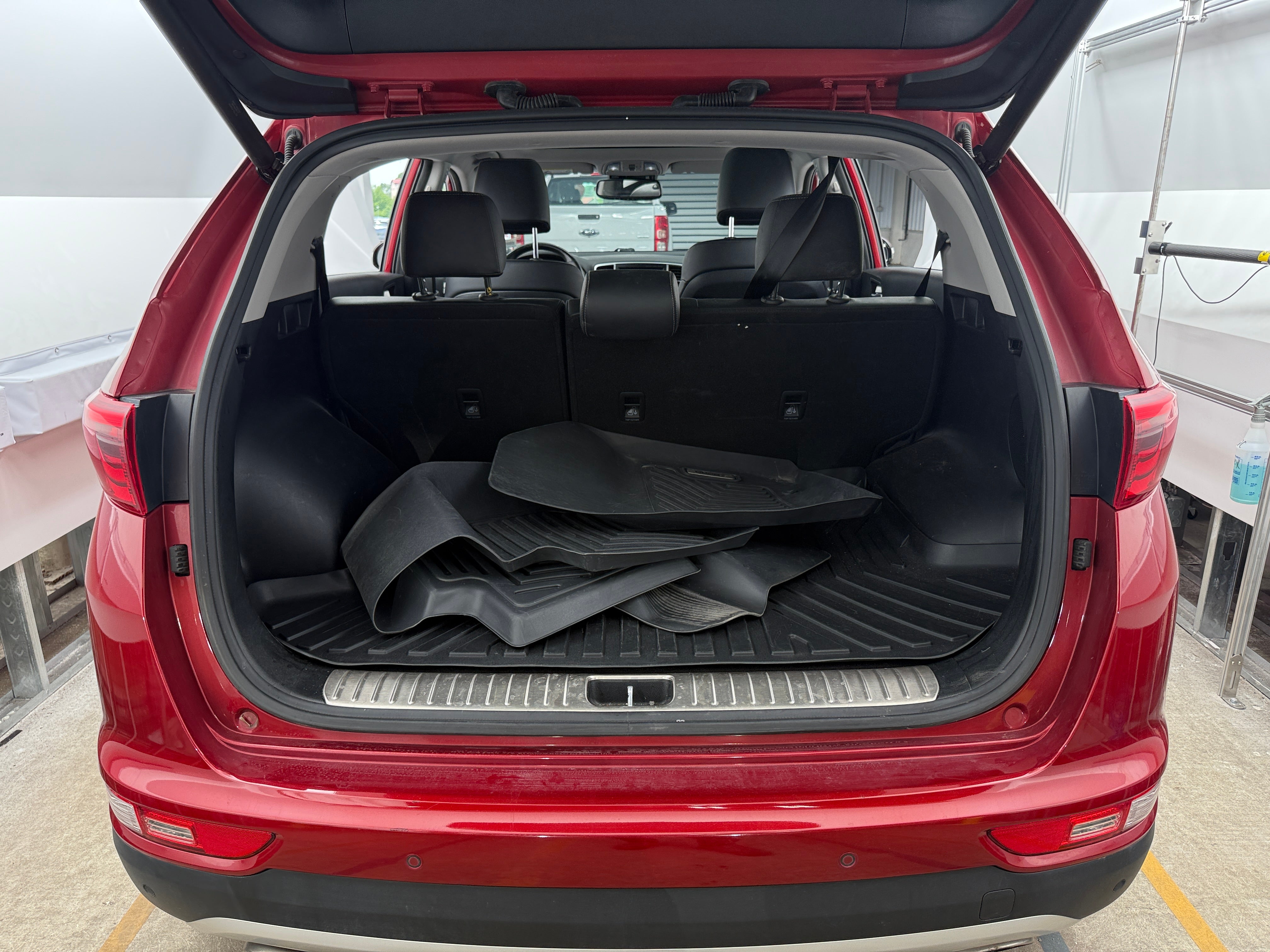 Thumbnail: 2019 Kia Sportage - 6