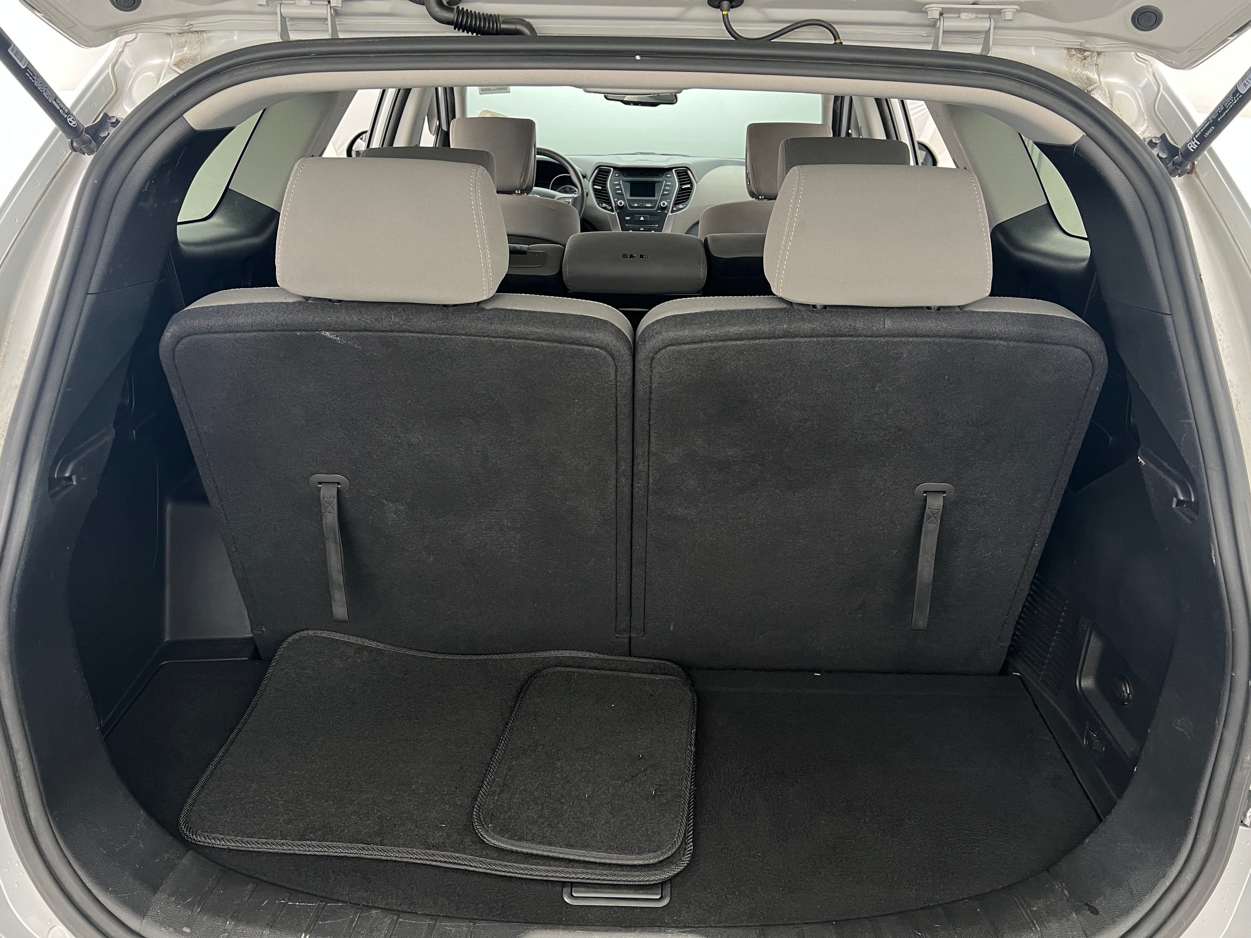 2016 Hyundai Santa Fe SE 7