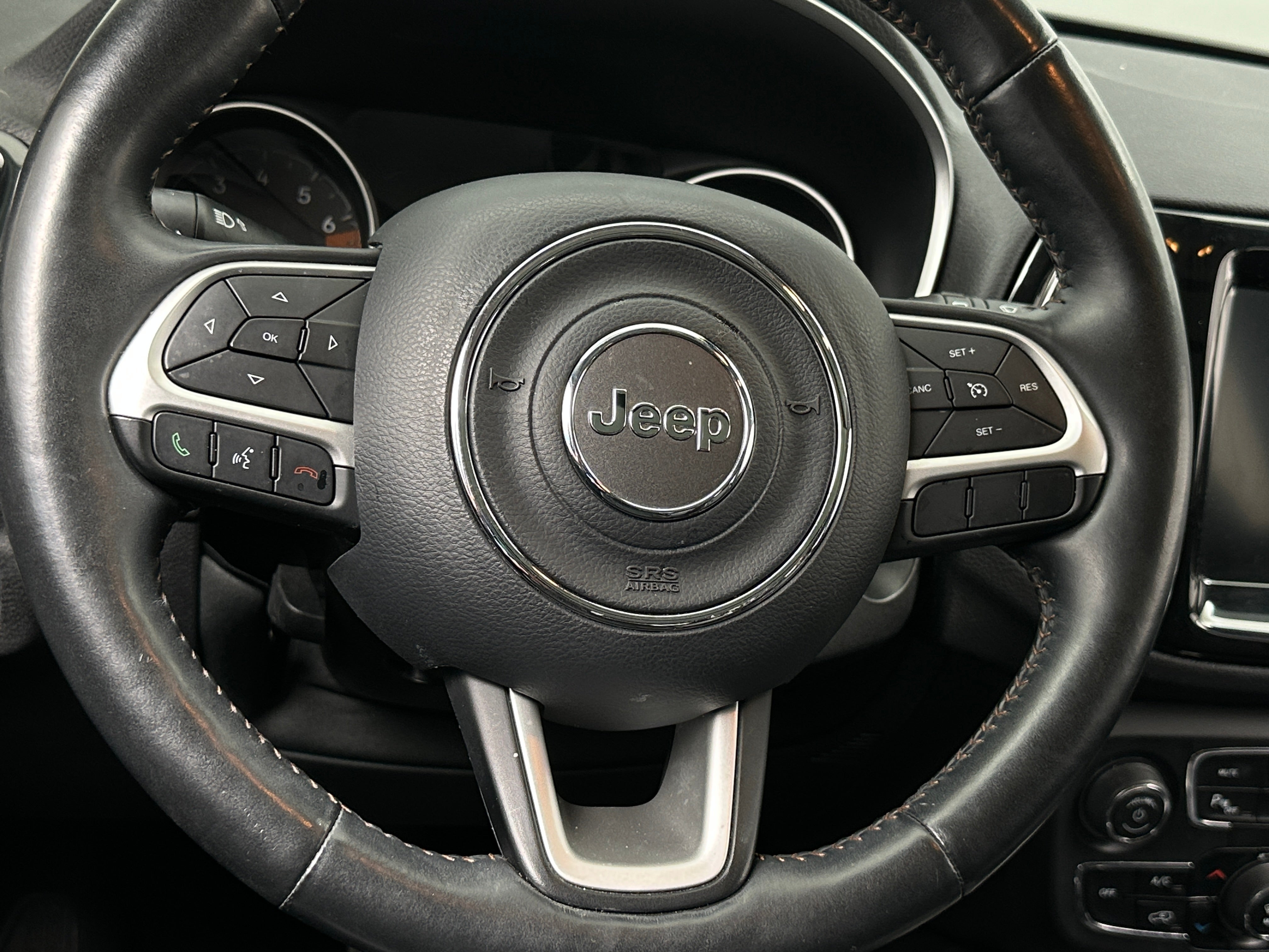 2018 Jeep Compass Limited 4