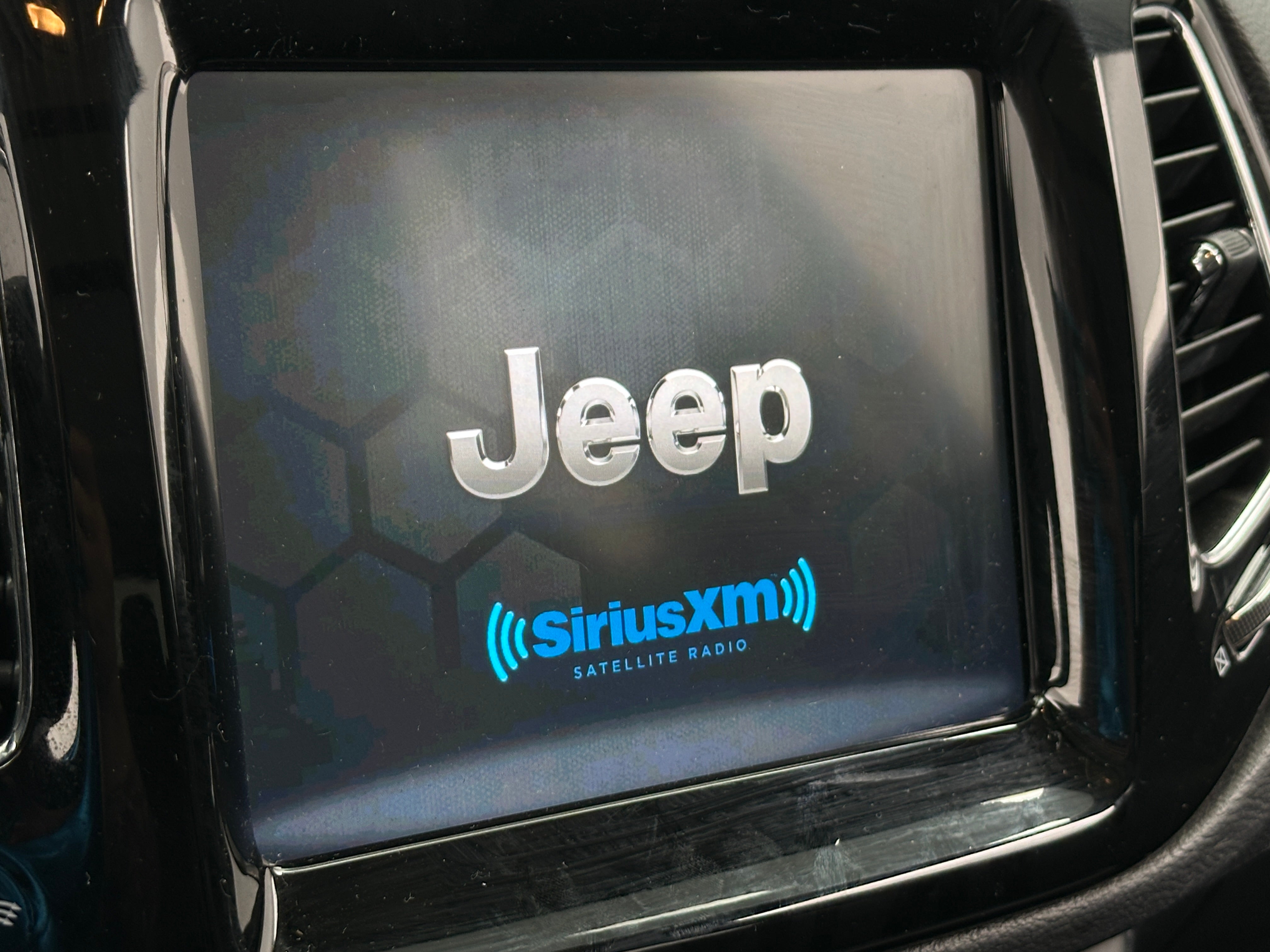 2018 Jeep Compass Limited 3