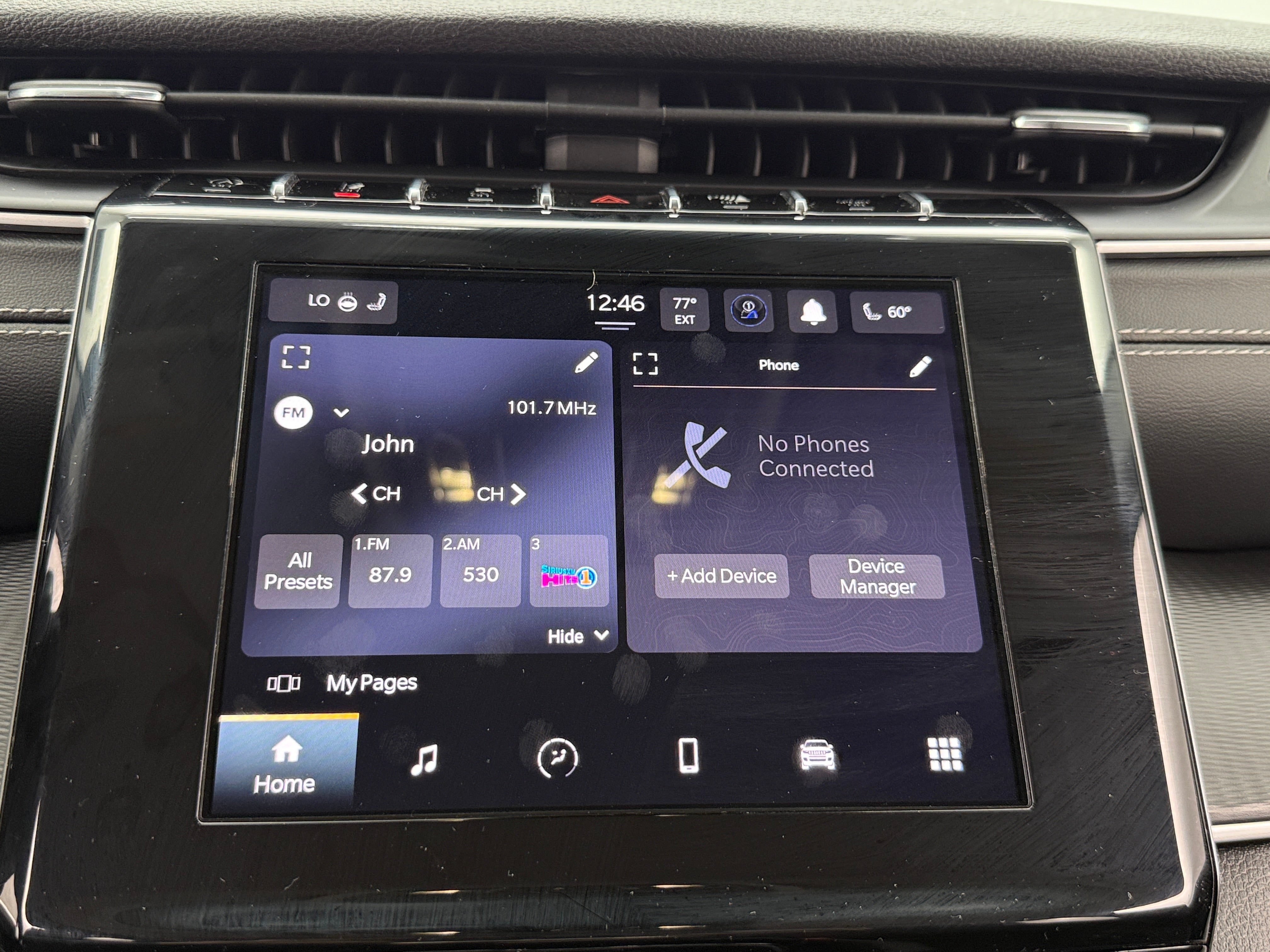 2023 Jeep Grand Cherokee Laredo 4