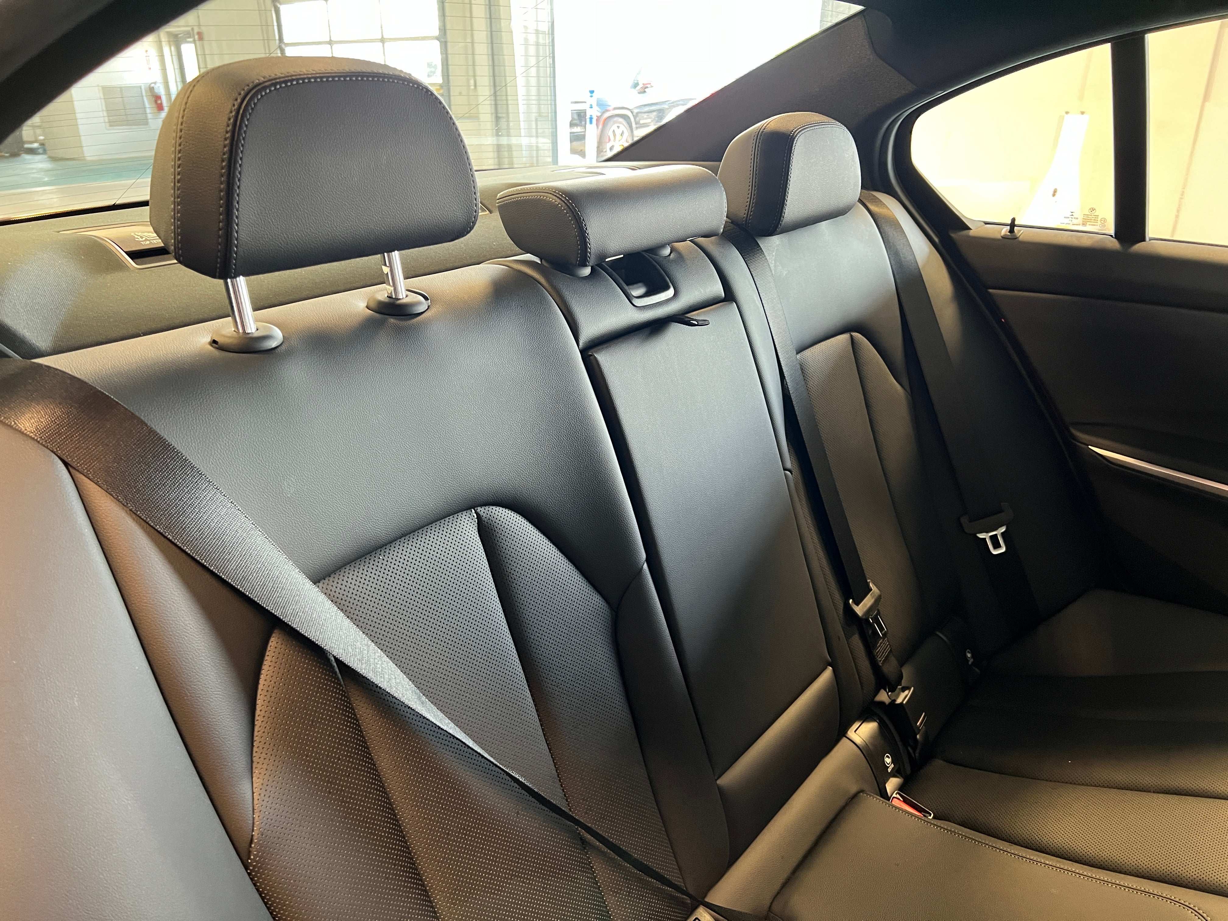 2022 BMW 3 Series 330i xDrive 5