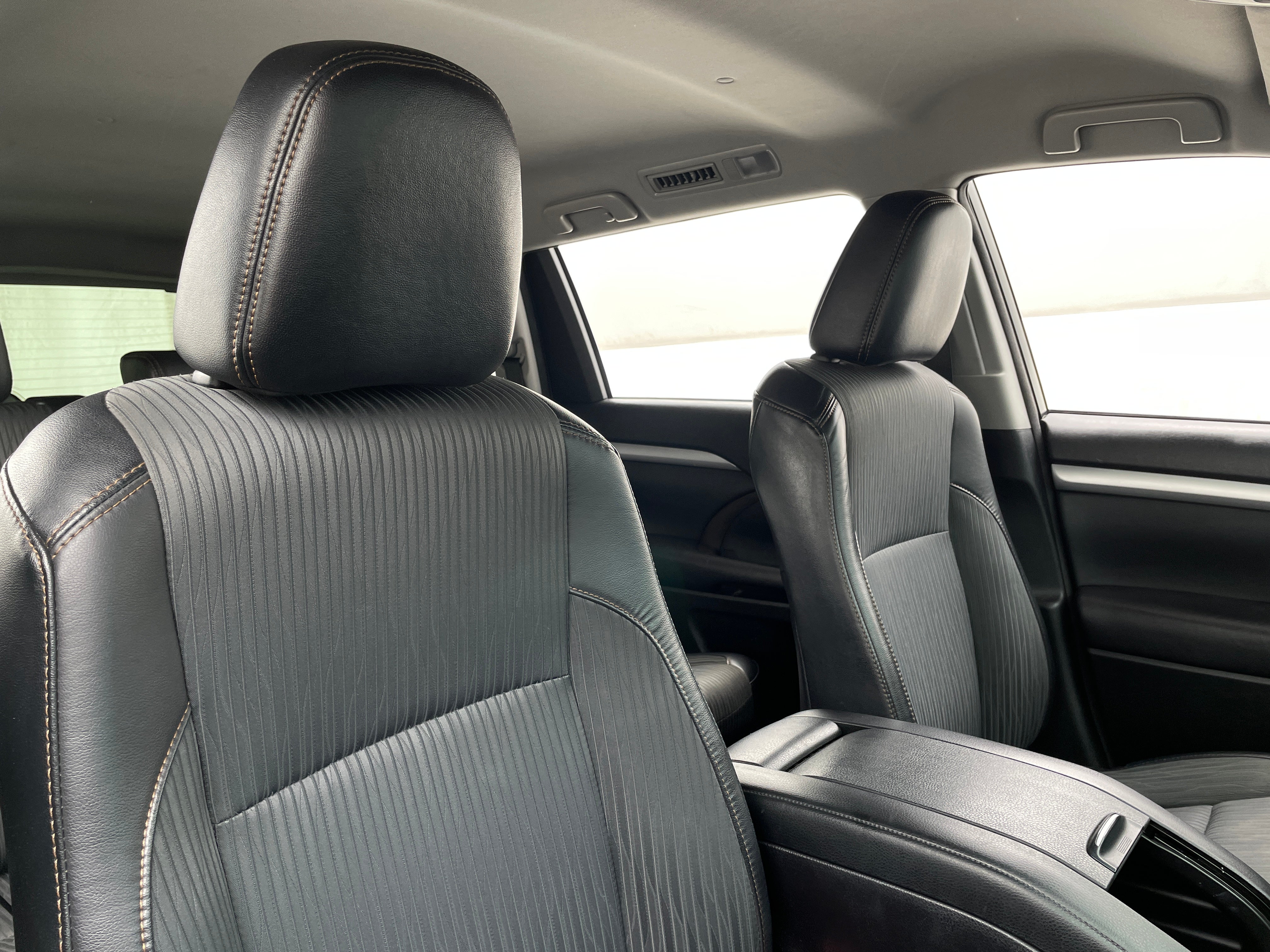2017 Toyota Highlander Plus 2