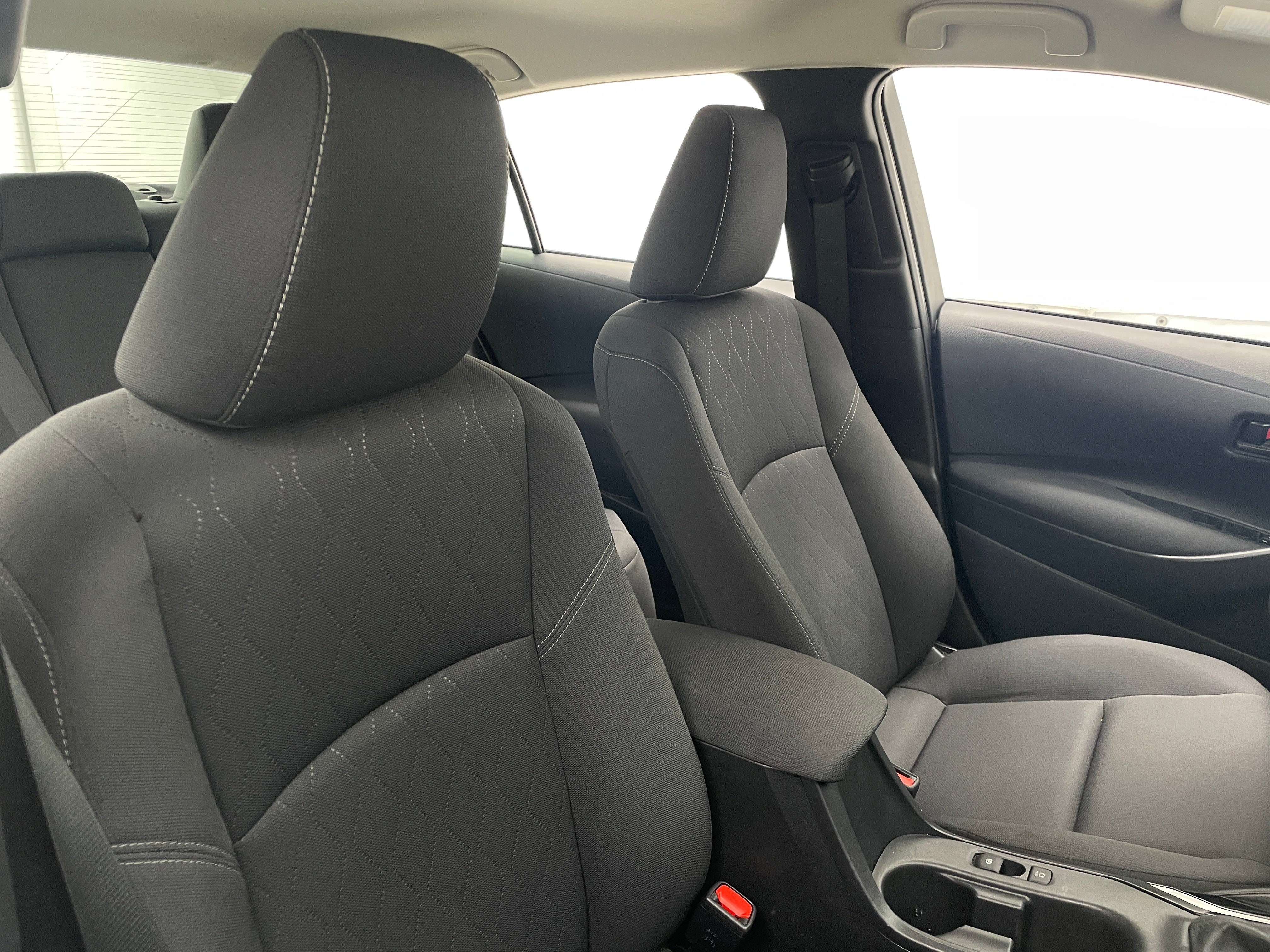 2024 Toyota Corolla LE 2