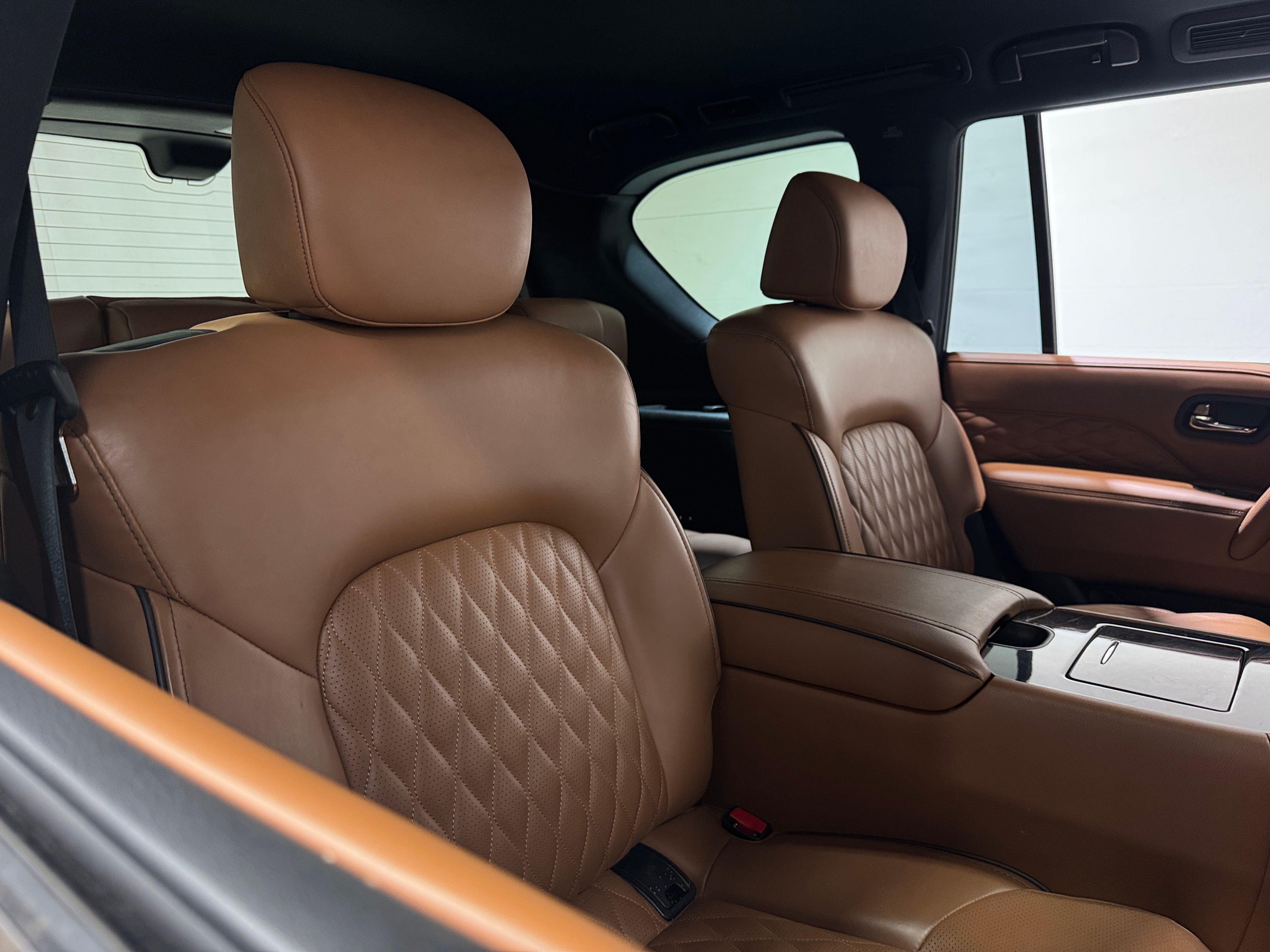 2021 INFINITI QX80 Sensory 5